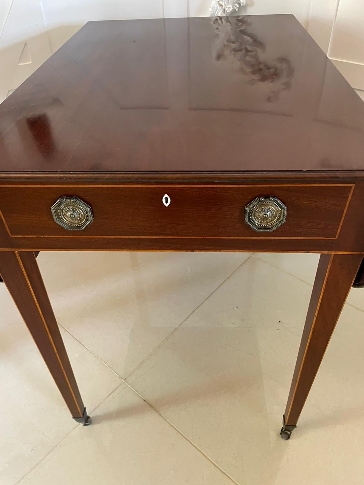 Antique George III Quality Mahogany Inlaid Pembroke Table For Sale 3