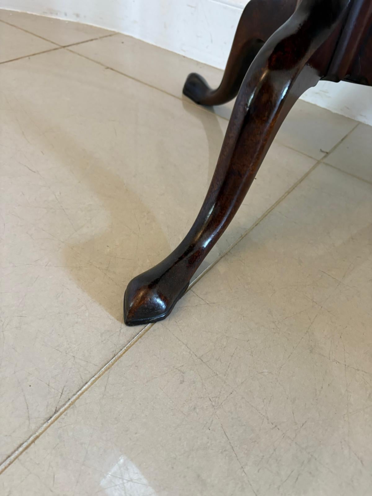 English Antique George III Quality Mahogany Lamp/Coffee Table For Sale