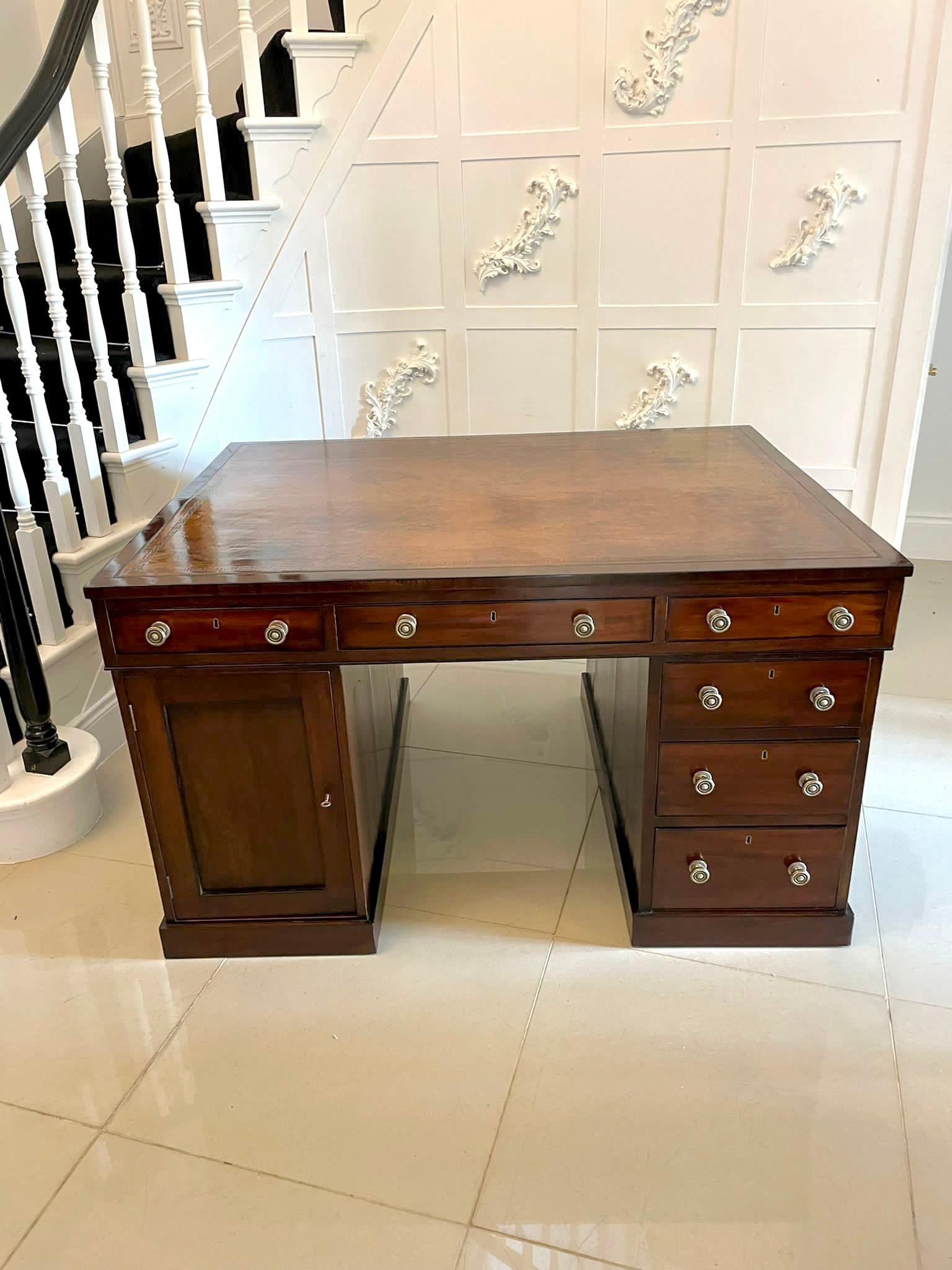 Antique George III Quality Mahogany Partners Desk 9