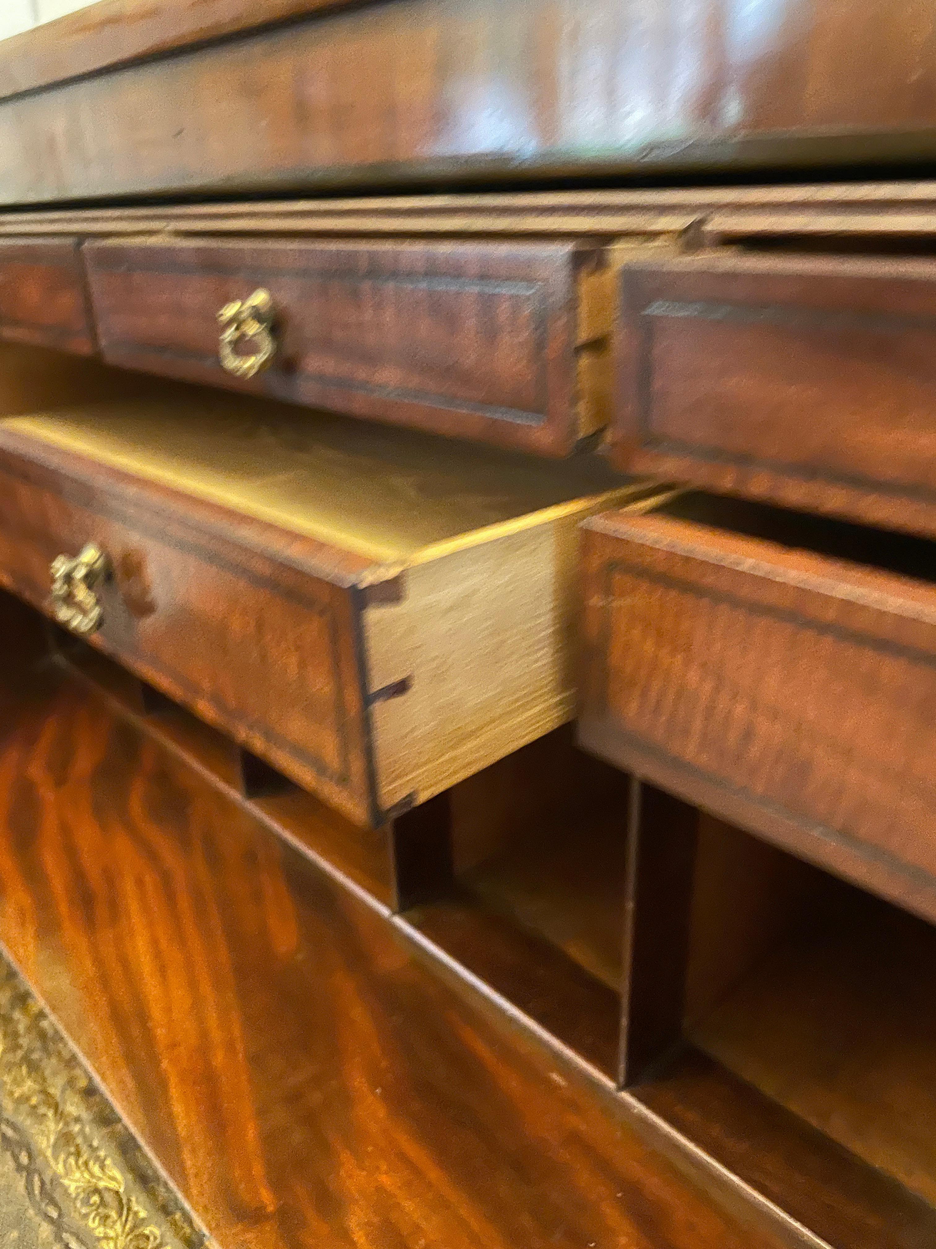 Antica scrivania secretaire in mogano di qualità Giorgio III in vendita 6
