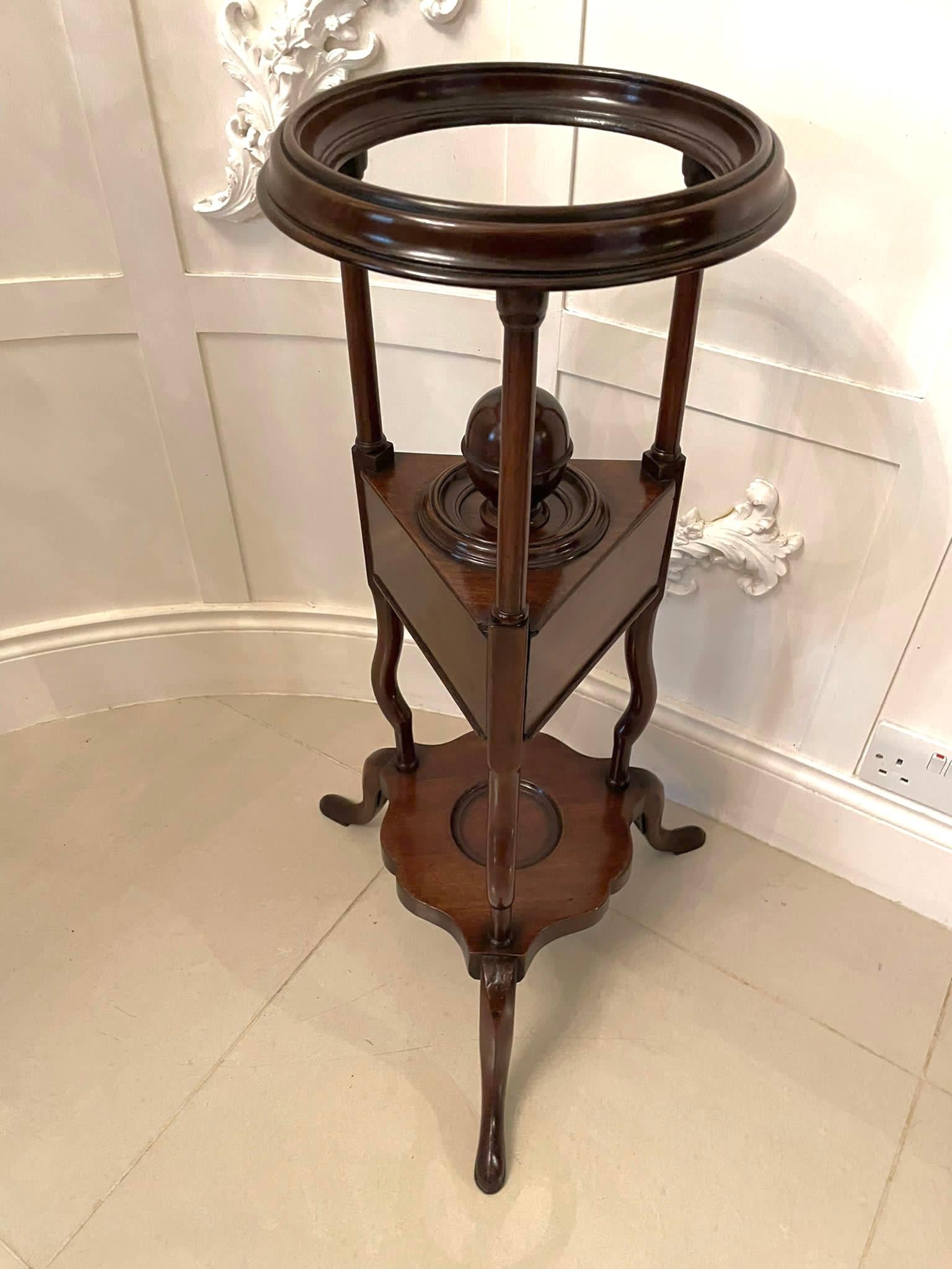  Antique George III Quality Mahogany Shaving Stand In Good Condition For Sale In Suffolk, GB