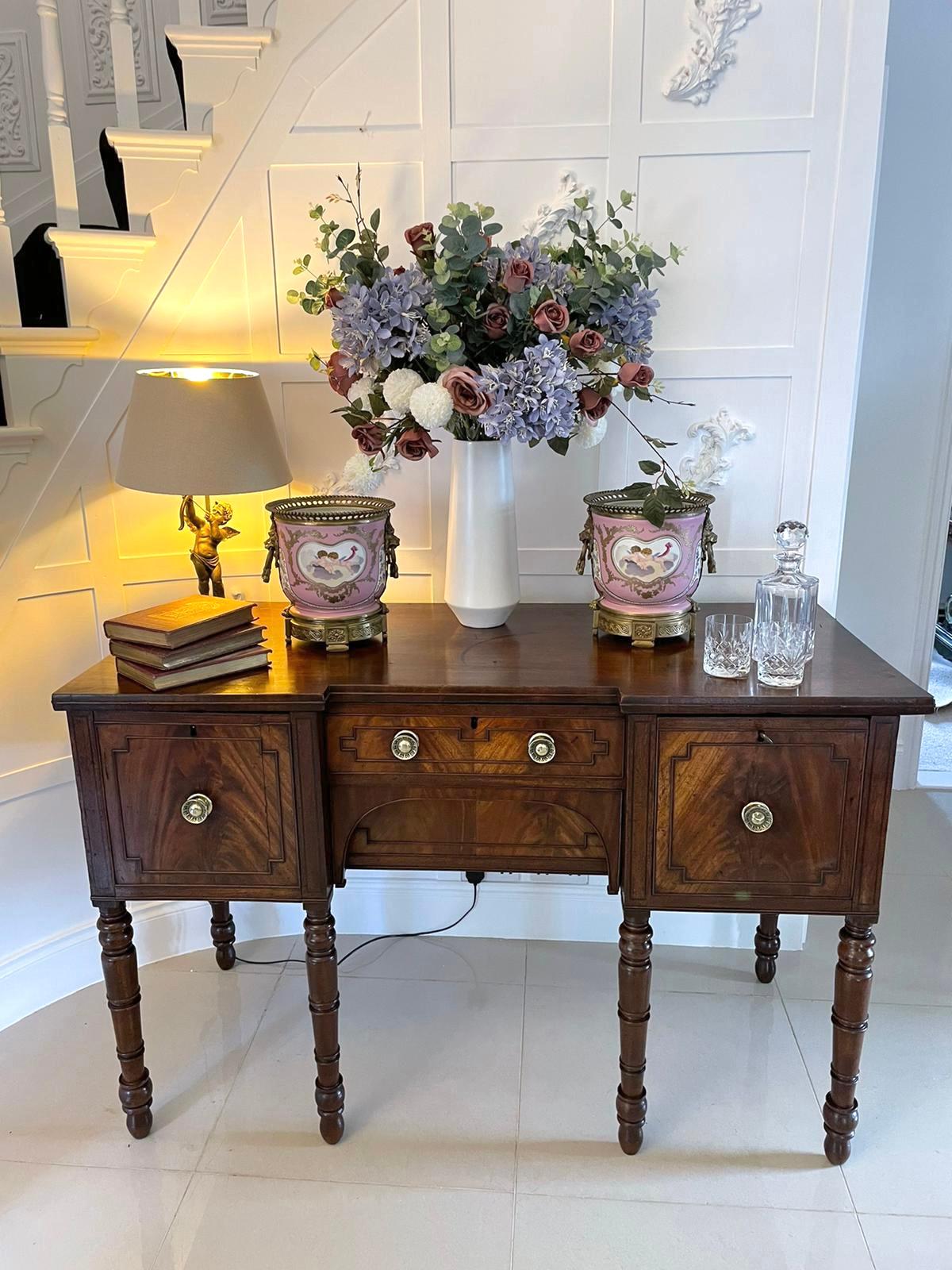 Antique George III Quality Mahogany Sideboard In Good Condition For Sale In Suffolk, GB