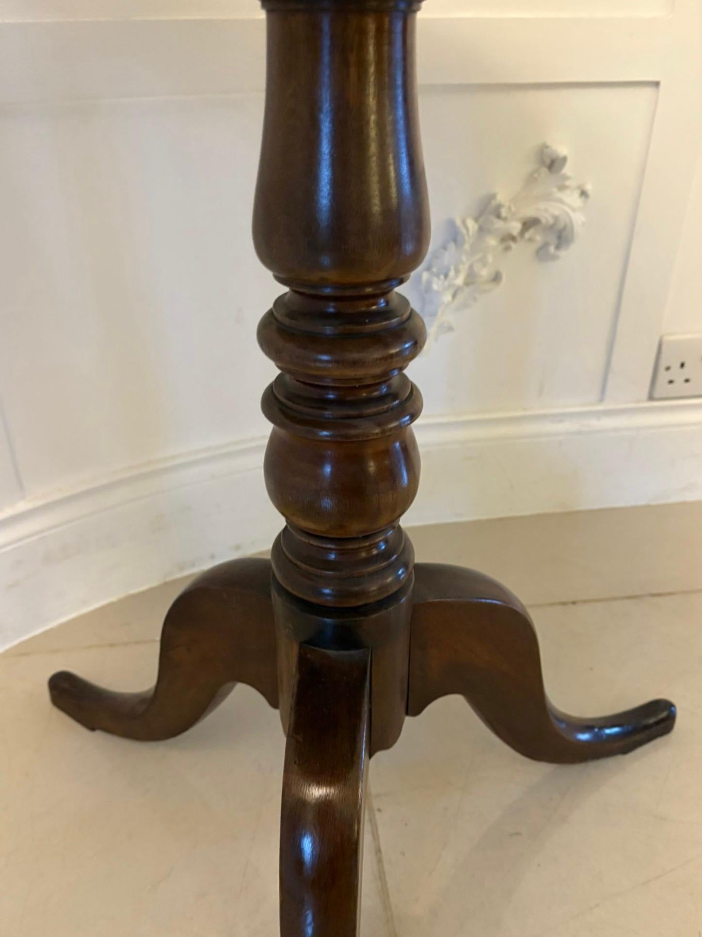 Ancienne lampe circulaire en acajou prune de qualité George III en vente 2
