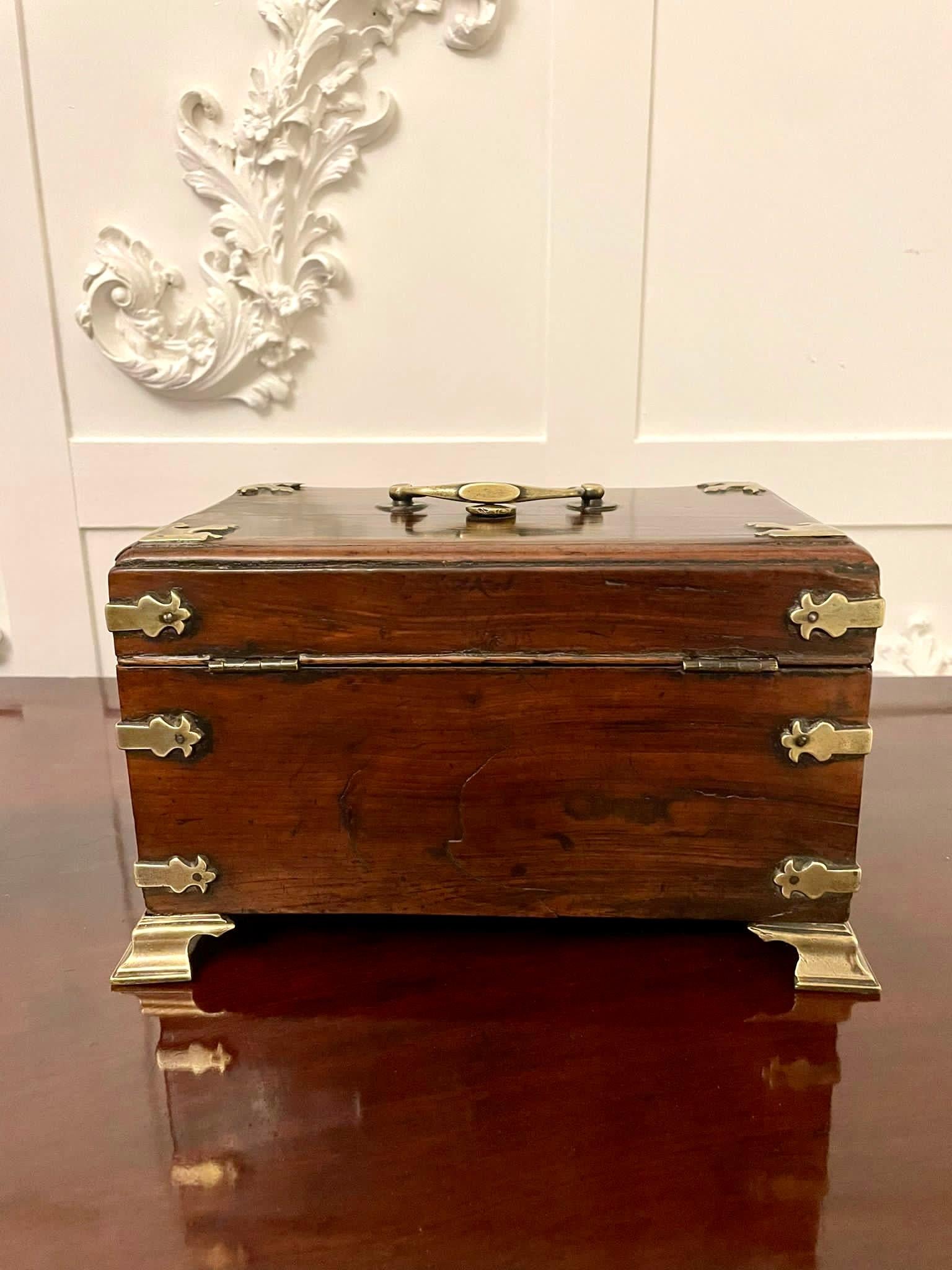Antique George III Quality Rosewood and Brass Tea Caddy For Sale 3