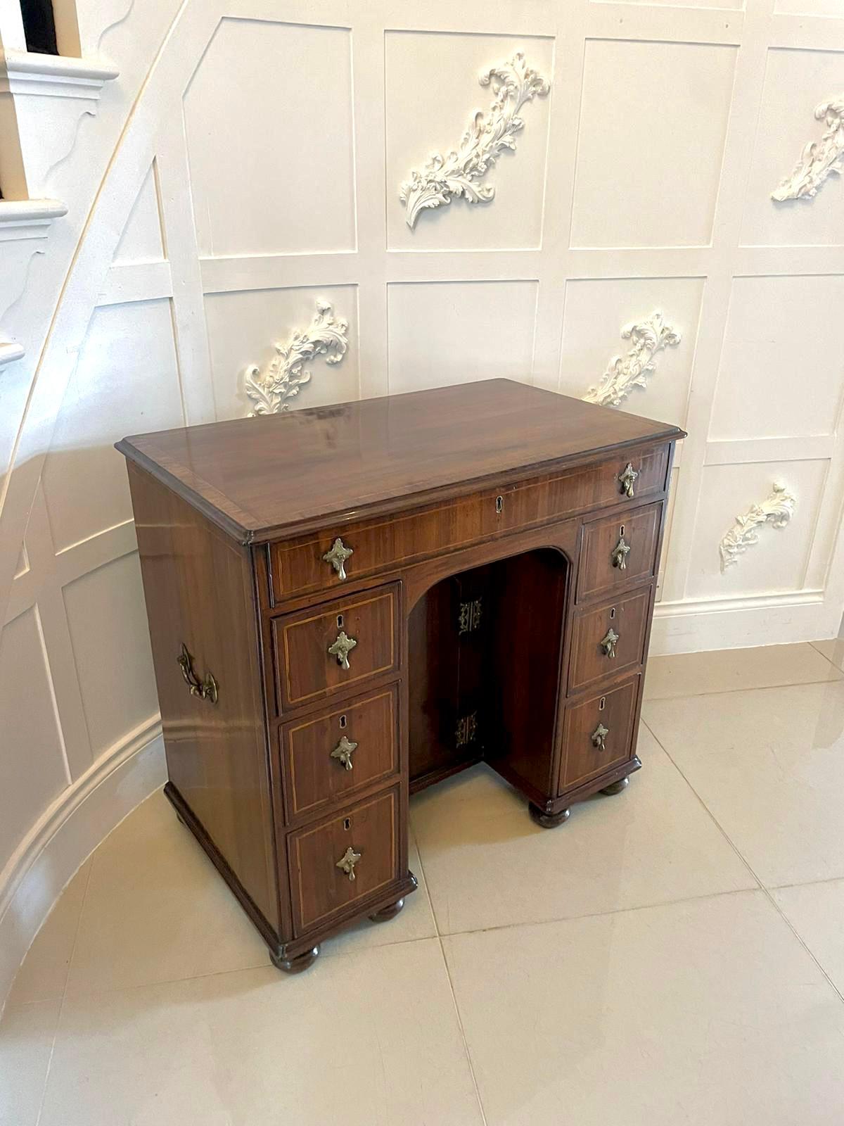  Antique George III Quality Walnut Kneehole Desk  For Sale 8