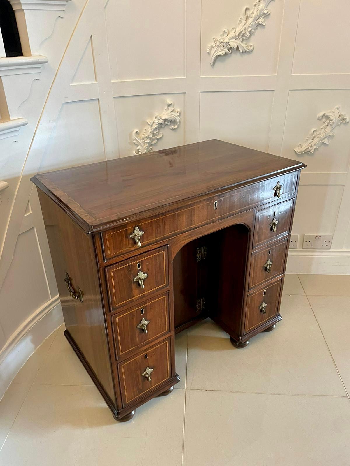  Antique George III Quality Walnut Kneehole Desk  For Sale 10