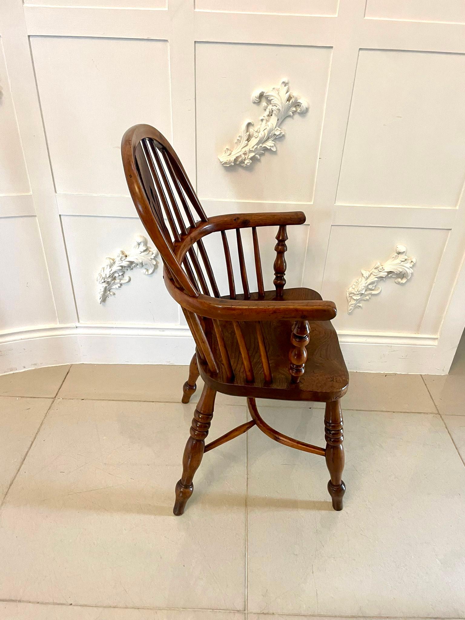 Antique George III Quality Yew Wood Windsor Armchair  For Sale 3