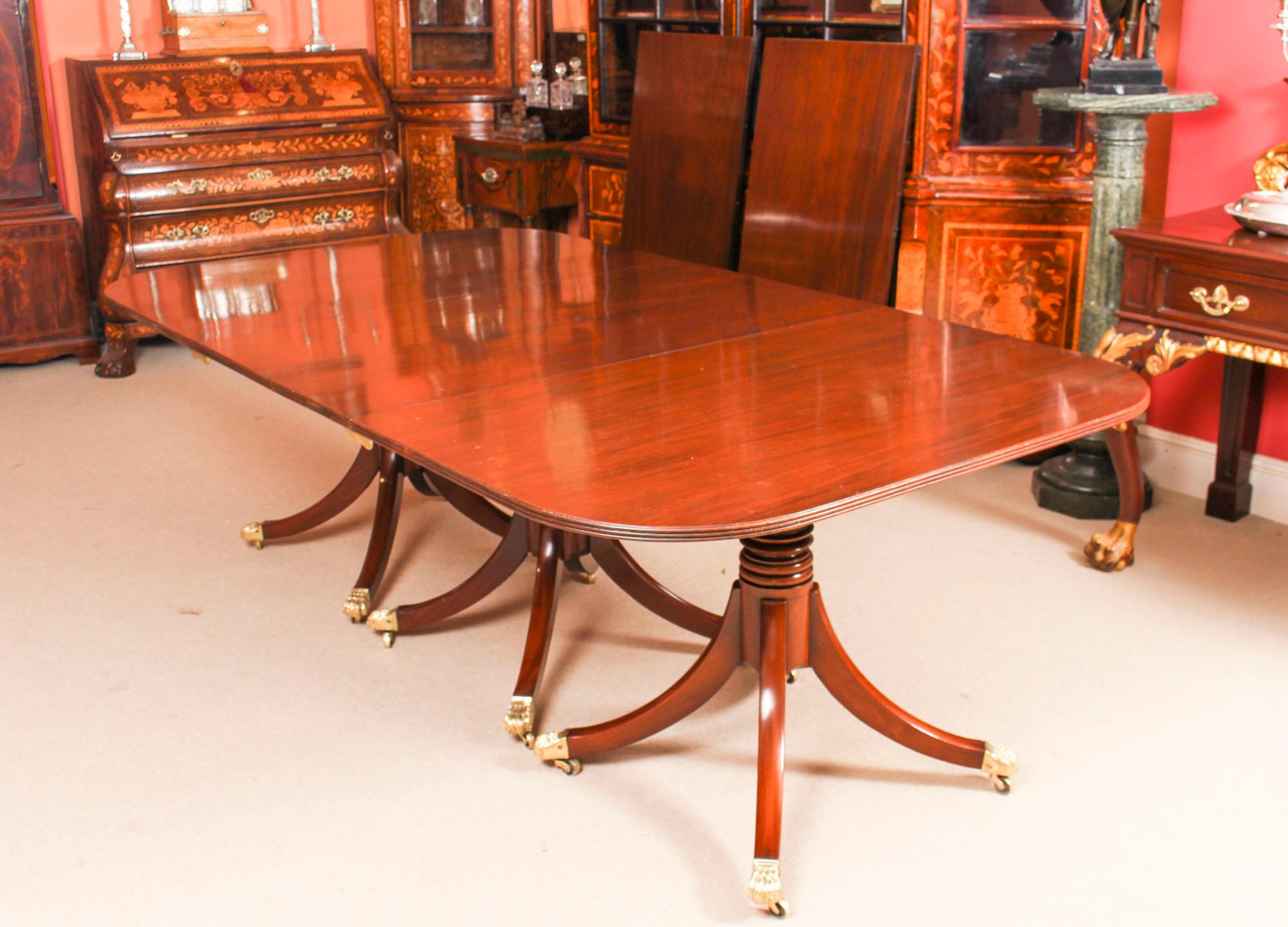 Mahogany Antique George III Regency Dining Table 19th C with 10 Dining Armchairs