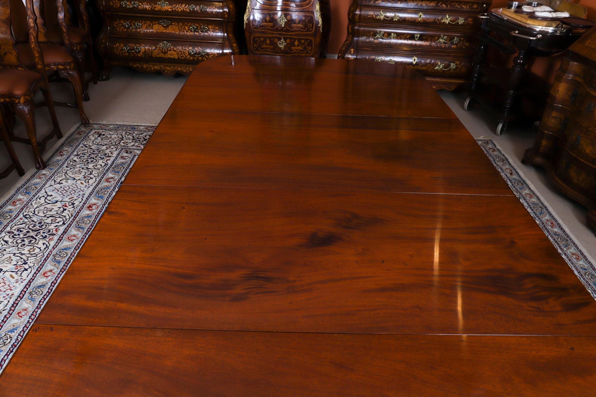 Antique George III Regency Dining Table Circa 1820 with 10 Barback Dining Chairs For Sale 5