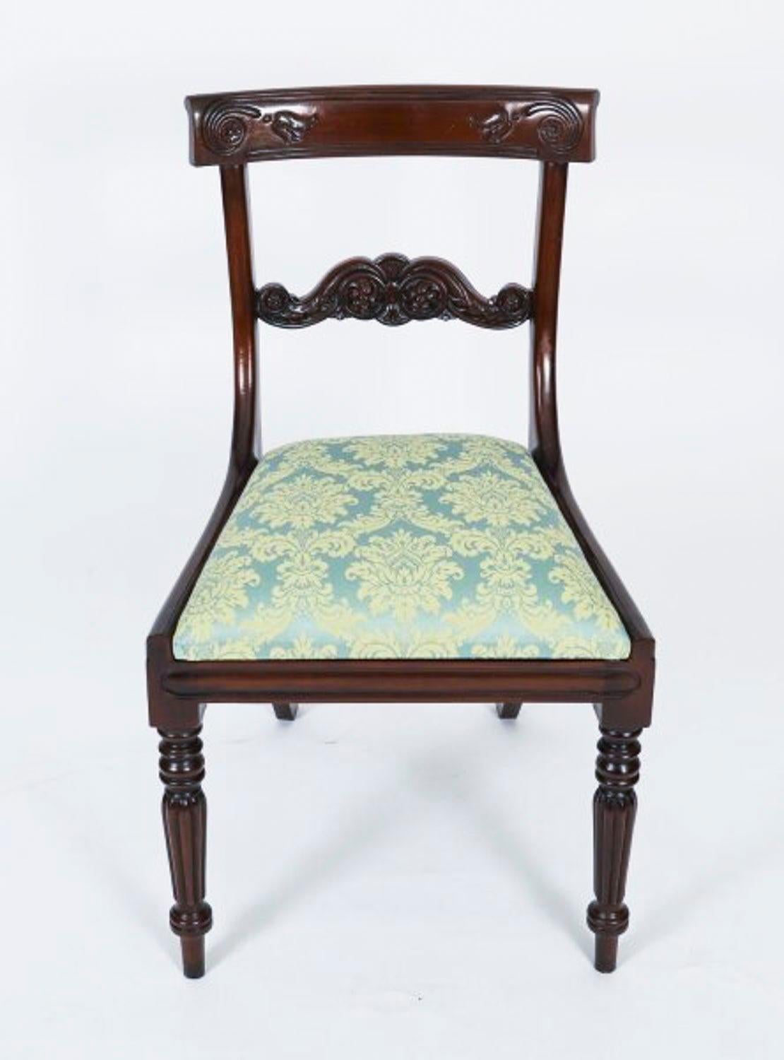 Antique George III Regency Dining Table Circa 1820 with 10 Barback Dining Chairs For Sale 11