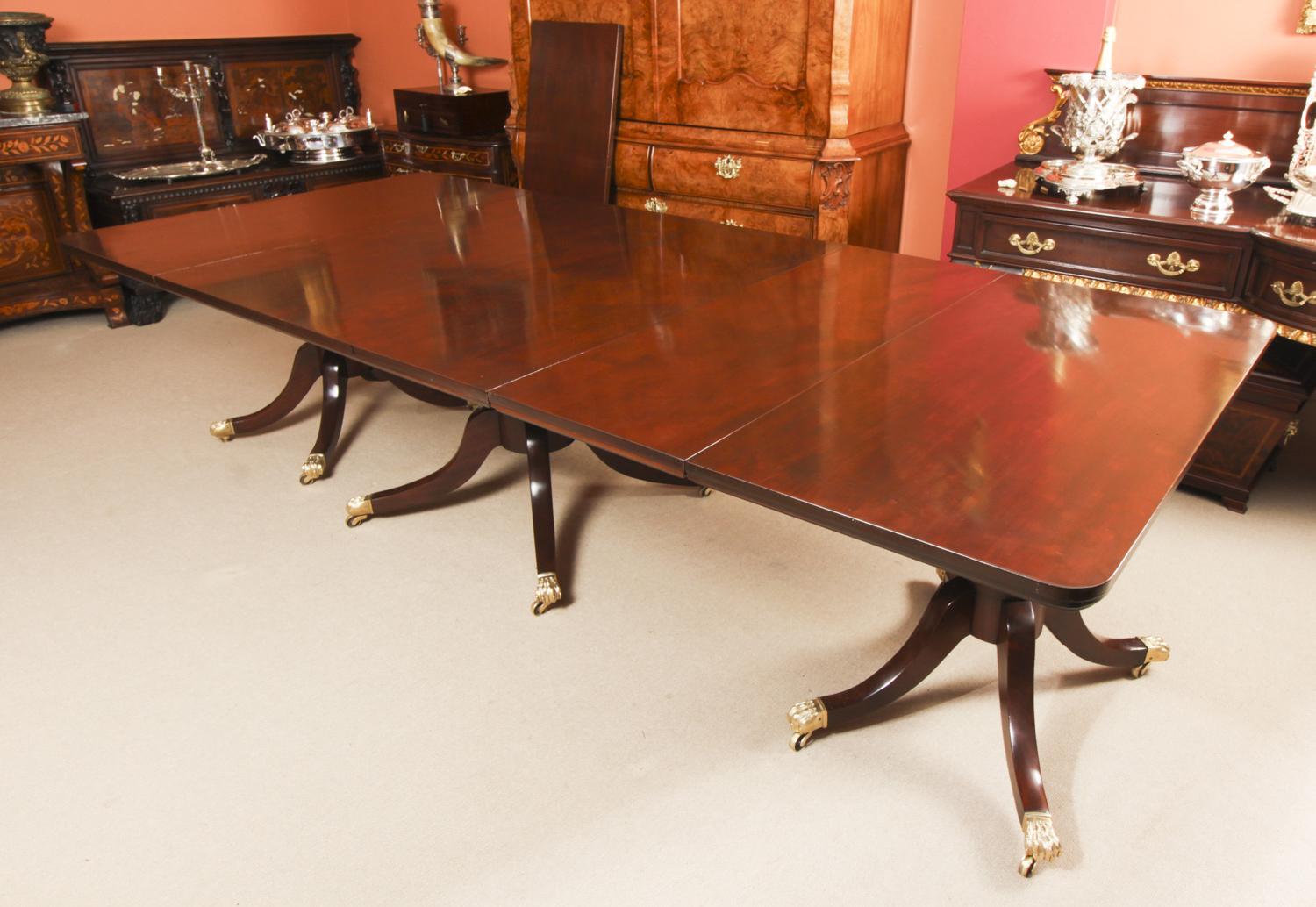 Early 19th Century Antique George III Regency Dining Table with 12 Regency Dining Chairs 19th C