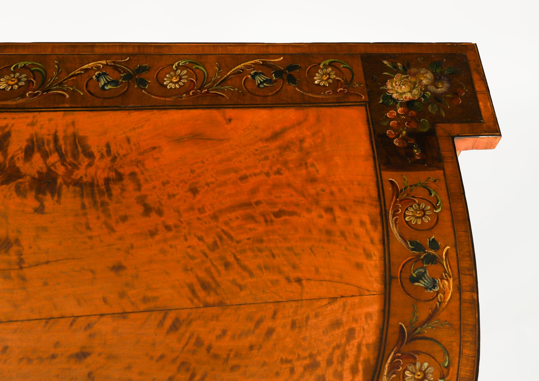 Antigua Mesa Consola Demi-Lune Pintada de Madera Satinada Jorge III Siglo XVIII en Bueno estado para la venta en London, GB