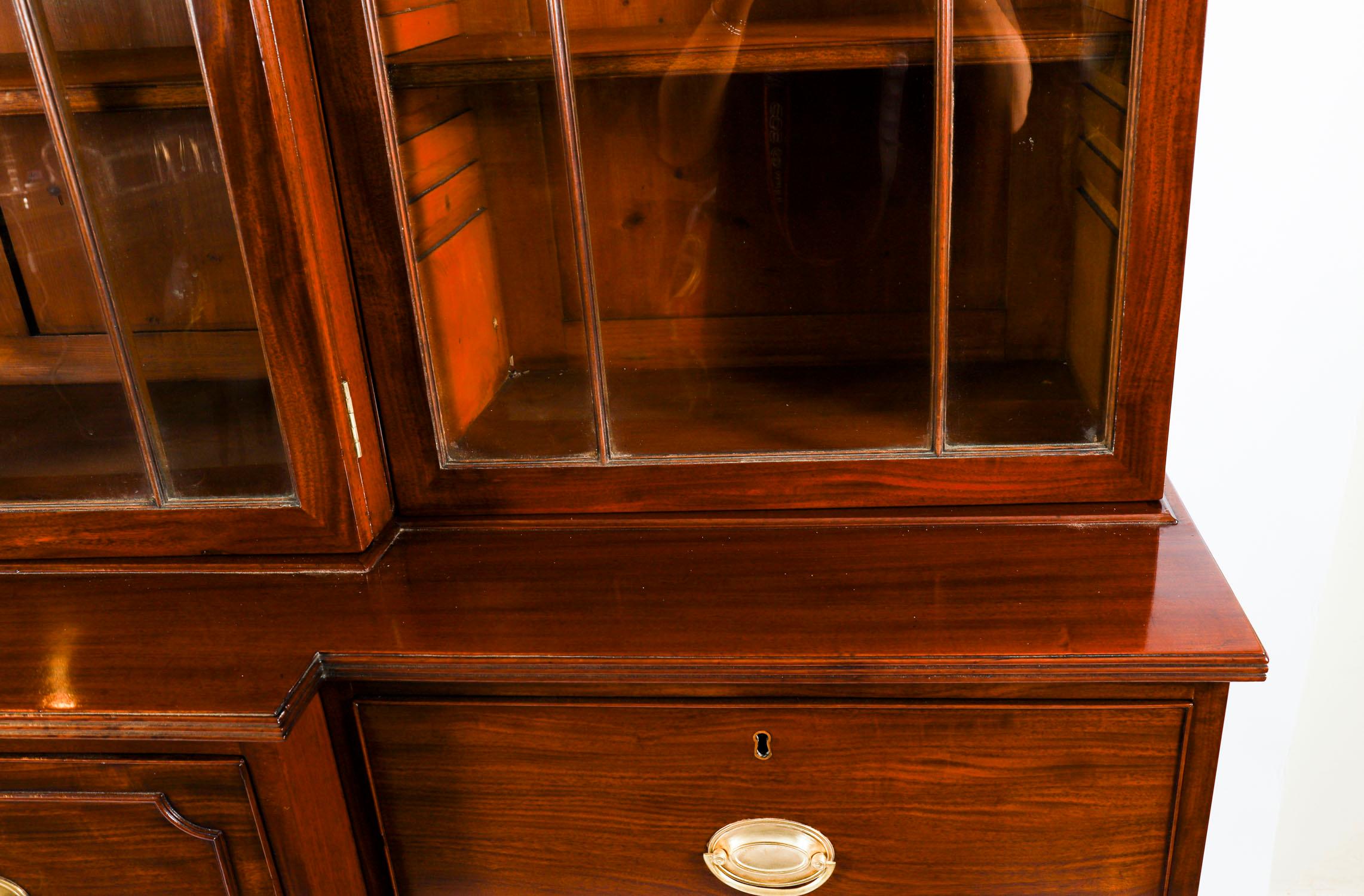 Antiguo Secretaire George III Breakfront Bookcase Siglo XIX en Bueno estado para la venta en London, GB