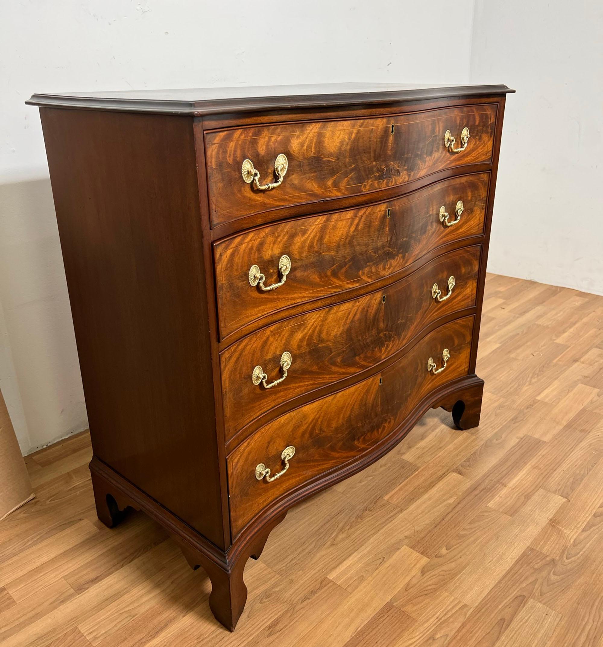 Antique George III Serpentine Mahogany Chest of Drawers, Ca. 1790s For Sale 2