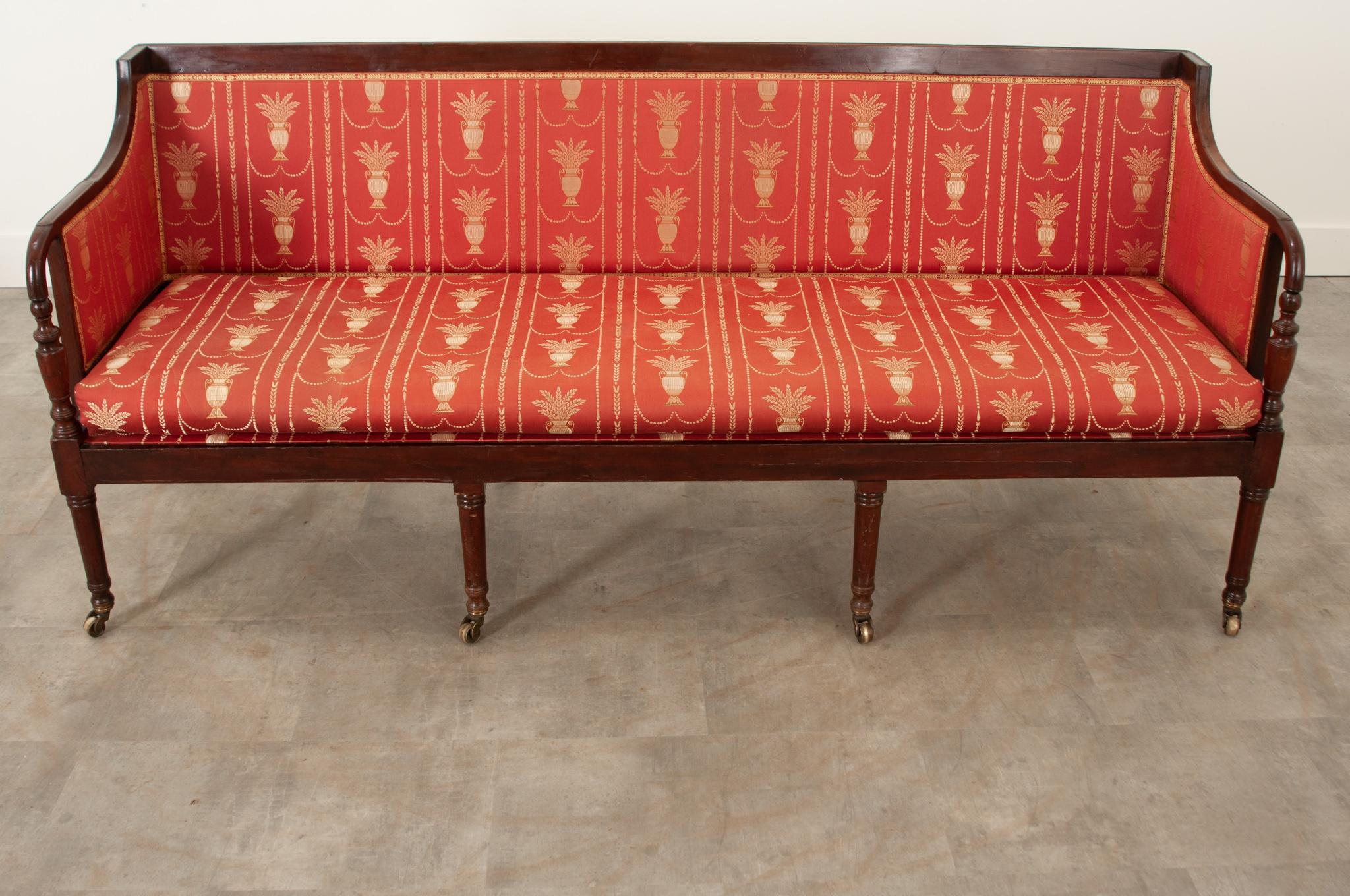 Antique George III Settee In Good Condition In Baton Rouge, LA