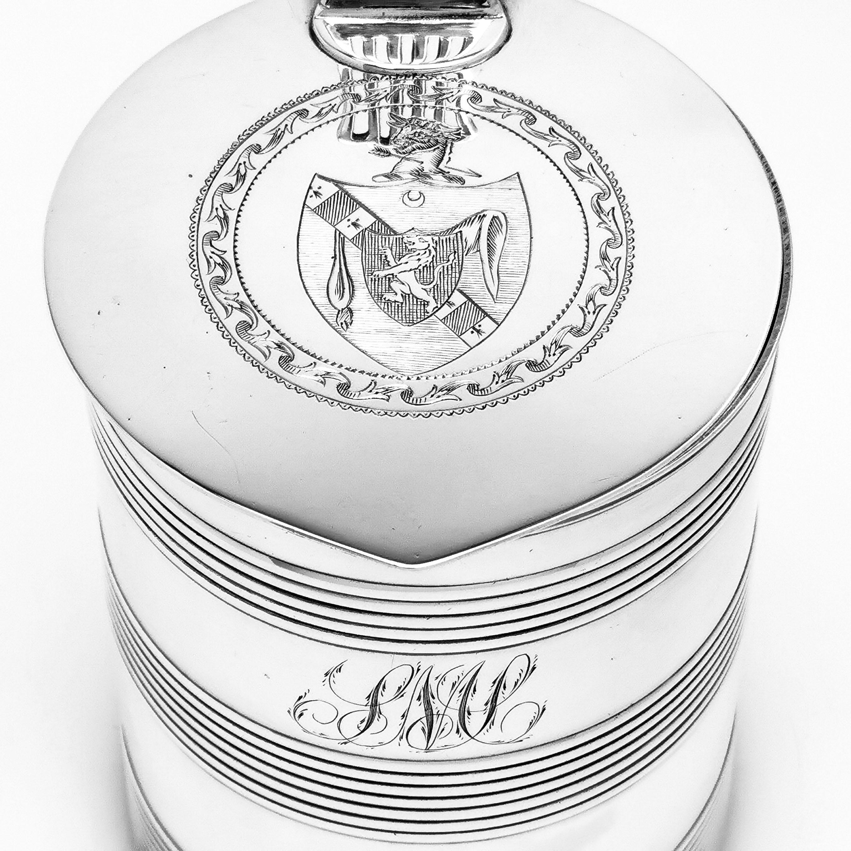 Antique George III Silver Lidded Tankard 1787 Beer Mug Hester Bateman Overstruck In Good Condition In London, GB