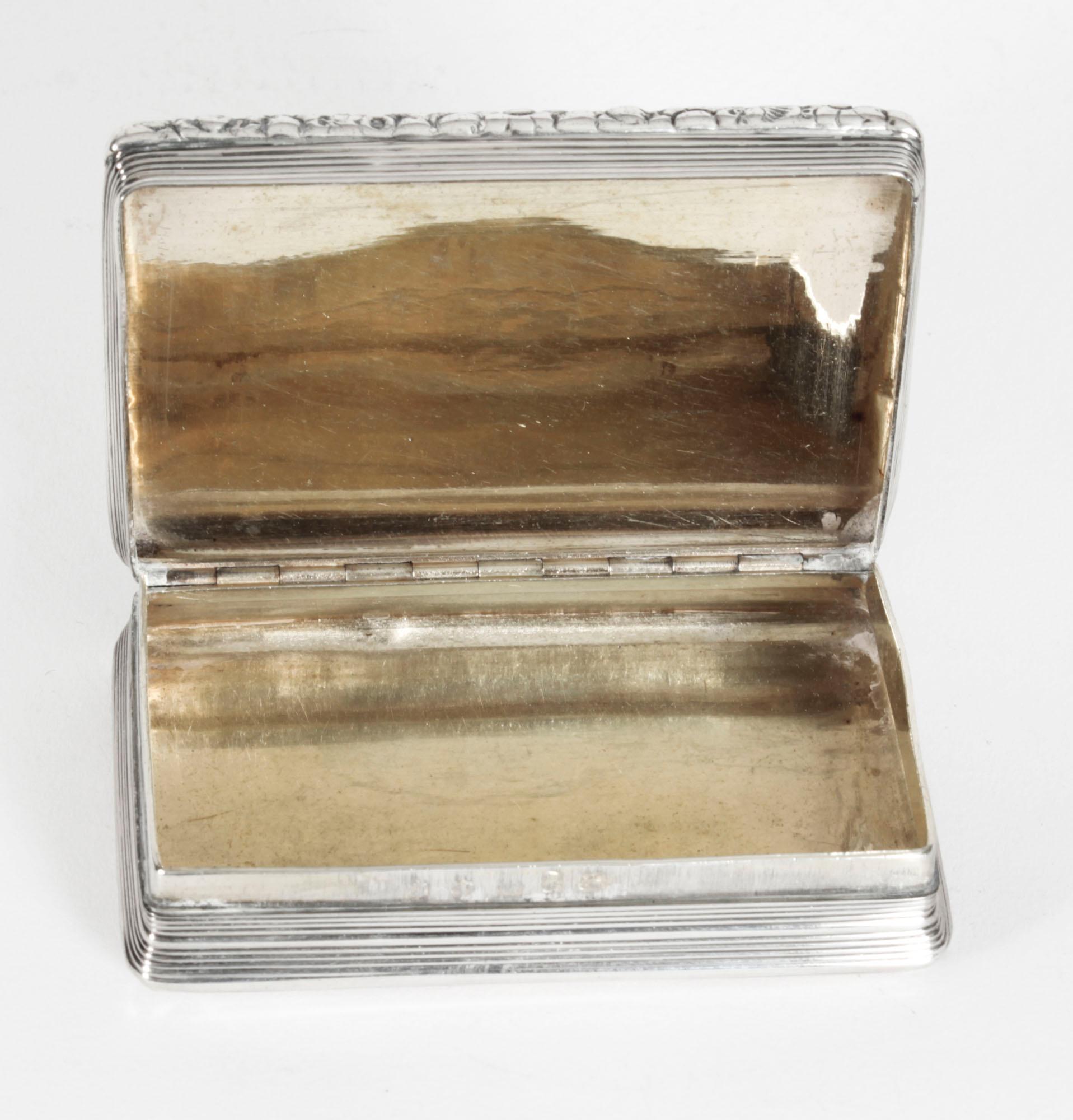 Antique George III Silver Snuff Box Birmingham, 1817, 19th Century For Sale 2