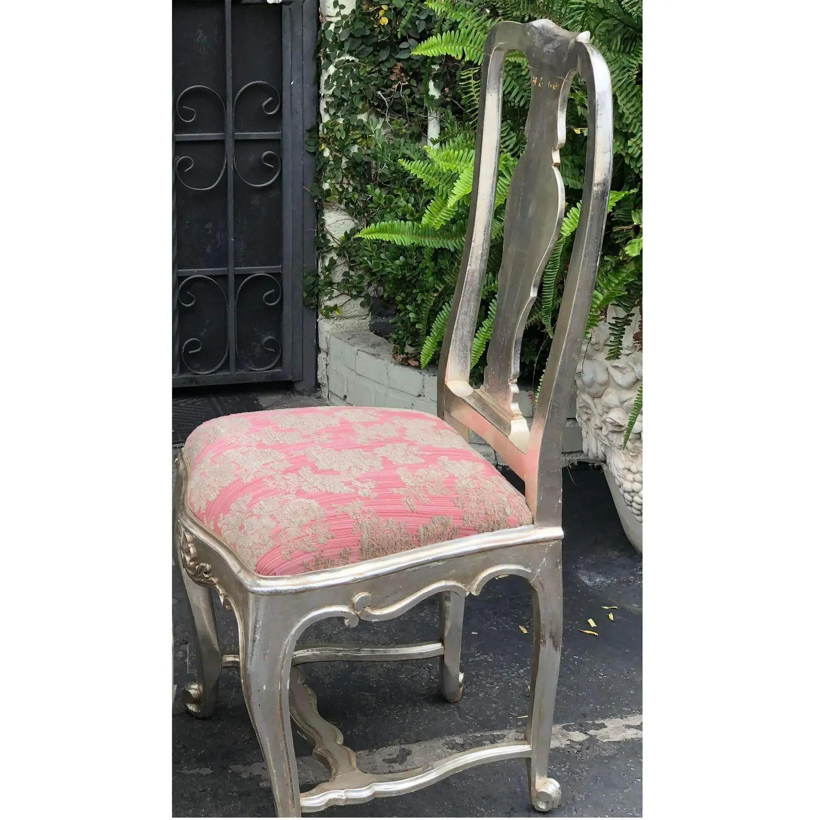 Antique George III Silverleaf Giltwood & Pink Chenille Side Chair, 18th Century In Good Condition For Sale In LOS ANGELES, CA
