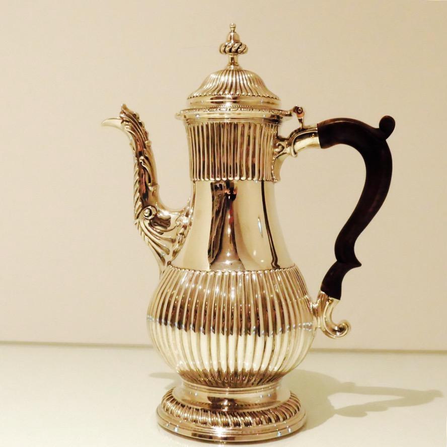 Antique George III Sterling Silver Coffee Pot London 1768 Charles Wright For Sale 2