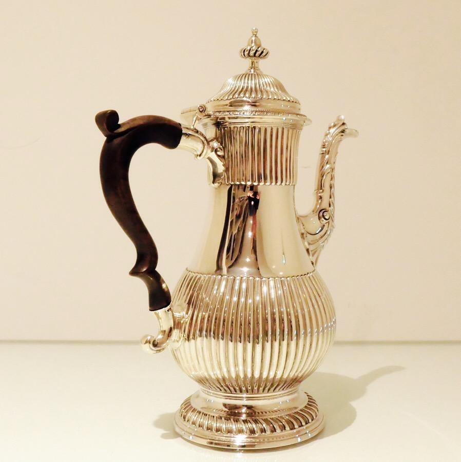 Antique George III Sterling Silver Coffee Pot London 1768 Charles Wright For Sale 4