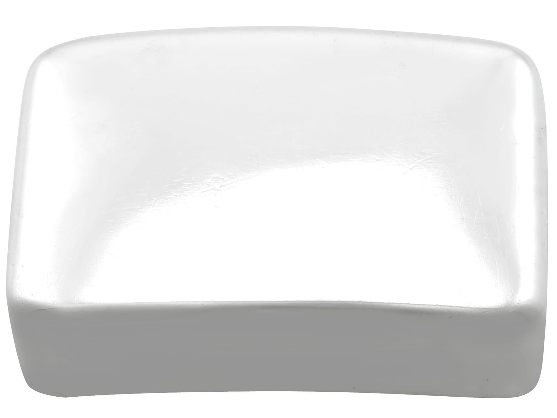 An exceptional, fine and impressive antique George III English sterling silver combination snuff and pill box; an addition to our Georgian silverware collection.

This exceptional antique George III sterling silver snuff box has a plain rectangular