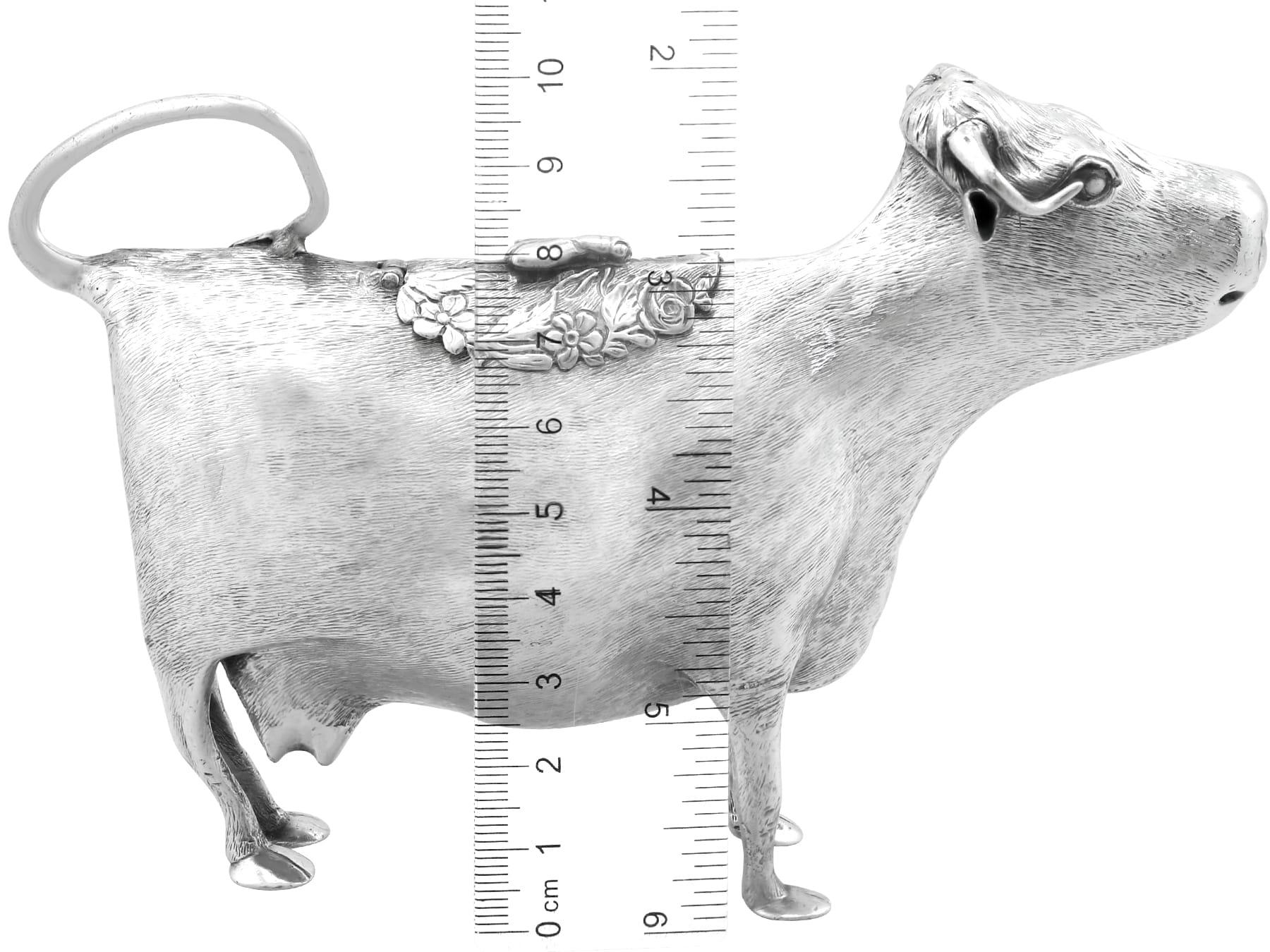 Antica lattiera per mucca in argento sterling di Giorgio III in vendita 6