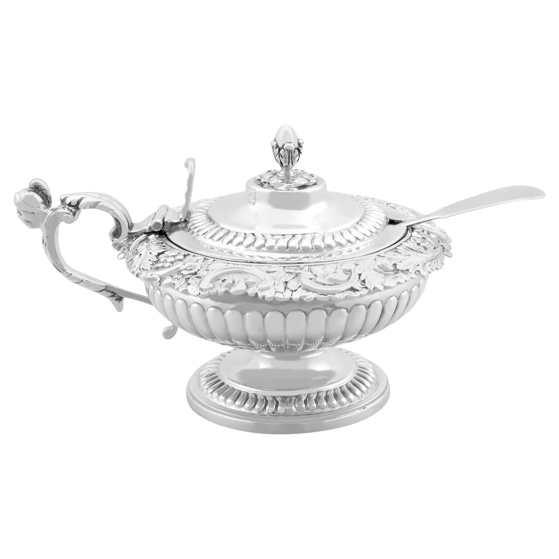 Pot à moutarde ancien en argent massif de l'époque de George III, signé Emes & Barnard I, 1817
