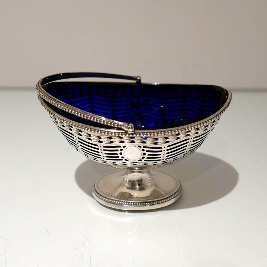 Late 18th Century Antique George III Sterling Silver Sugar Basket London 1780 William Holmes For Sale