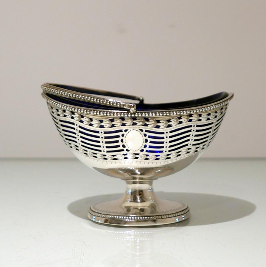 Antique George III Sterling Silver Sugar Basket London 1780 William Holmes For Sale 1