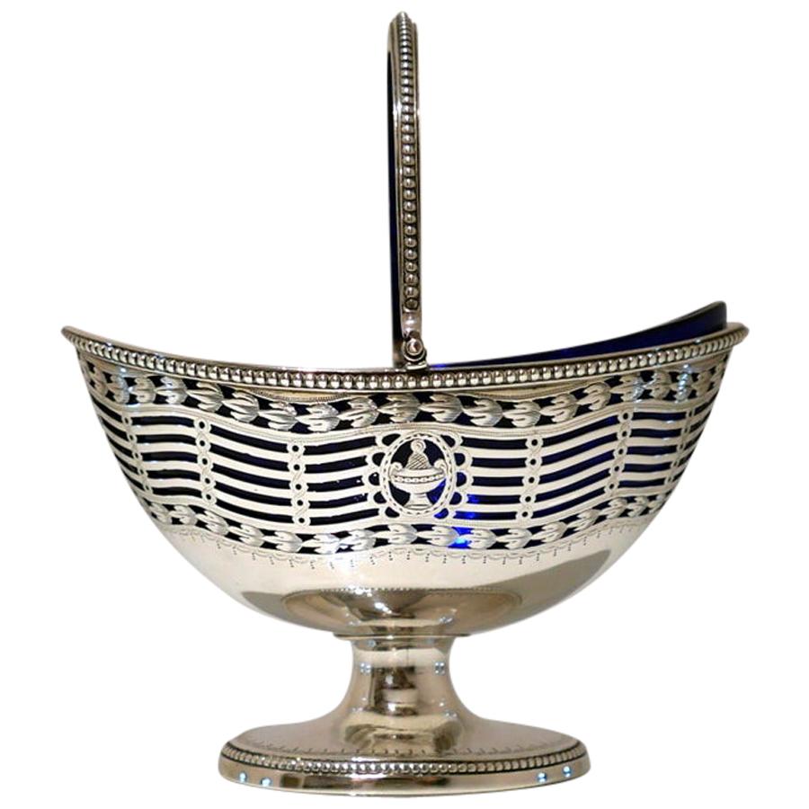 Antique George III Sterling Silver Sugar Basket London 1780 William Holmes For Sale
