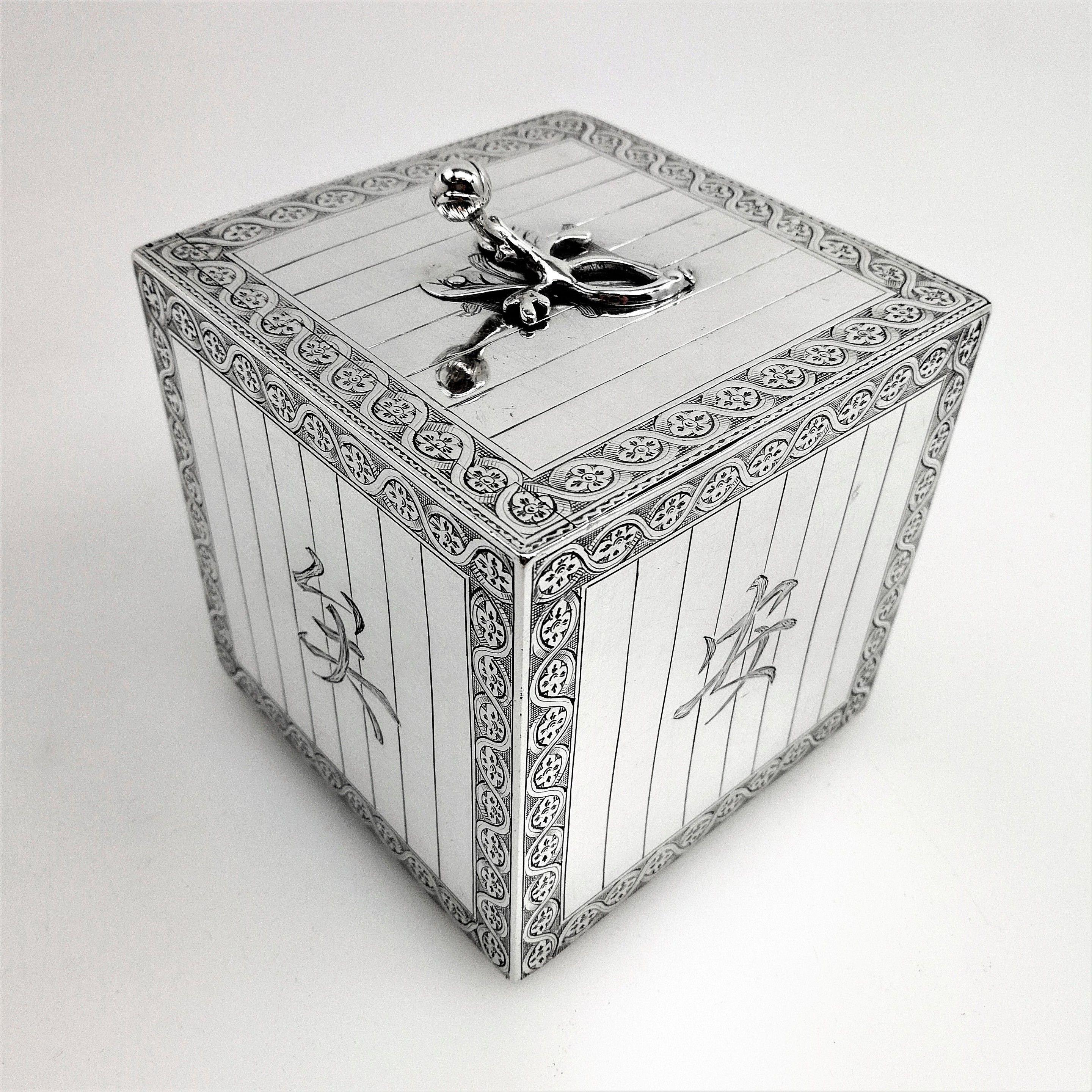 Antique George III Sterling Silver Tea Caddy 1771 Georgian Chinese Design In Good Condition In London, GB