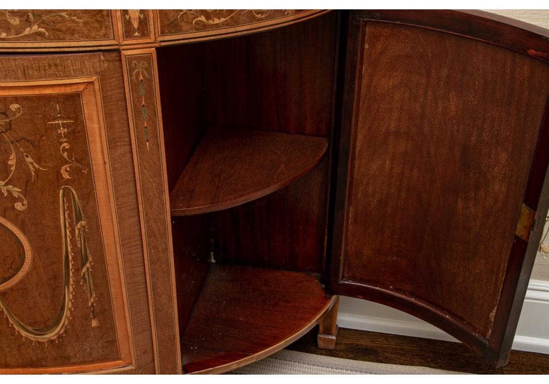 Antique meuble de rangement de style George III en marqueterie de bois de citronnier demi-lune en vente 4