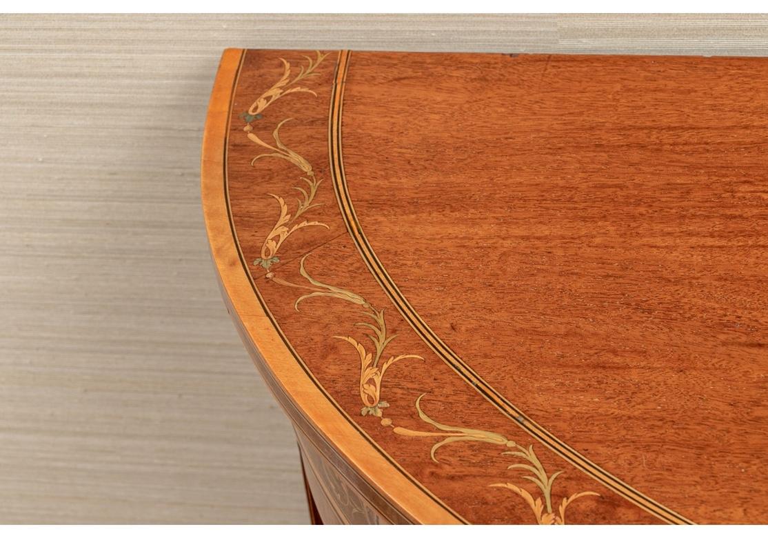 Antiker Demilune-Intarsienschrank aus Seidenholz im George-III-Stil im Angebot 6