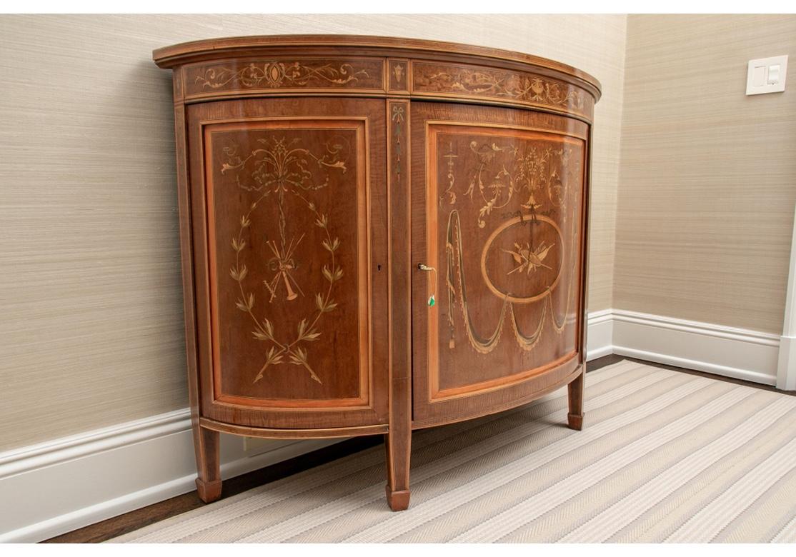 Antique meuble de rangement de style George III en marqueterie de bois de citronnier demi-lune en vente 3