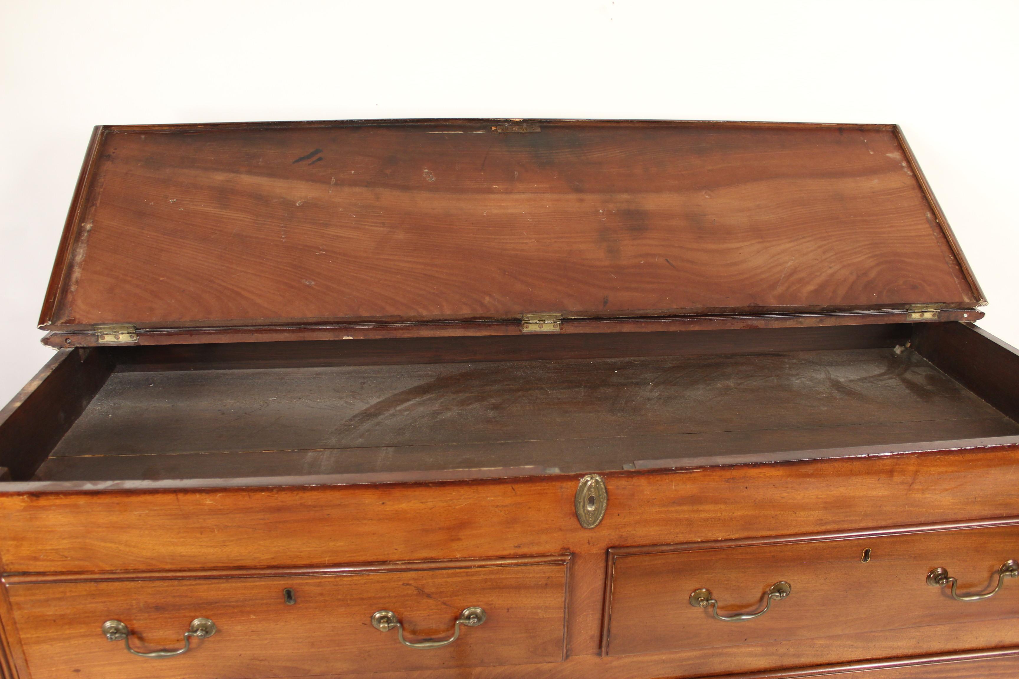 Antique George III Style Mahogany Mule Chest 6