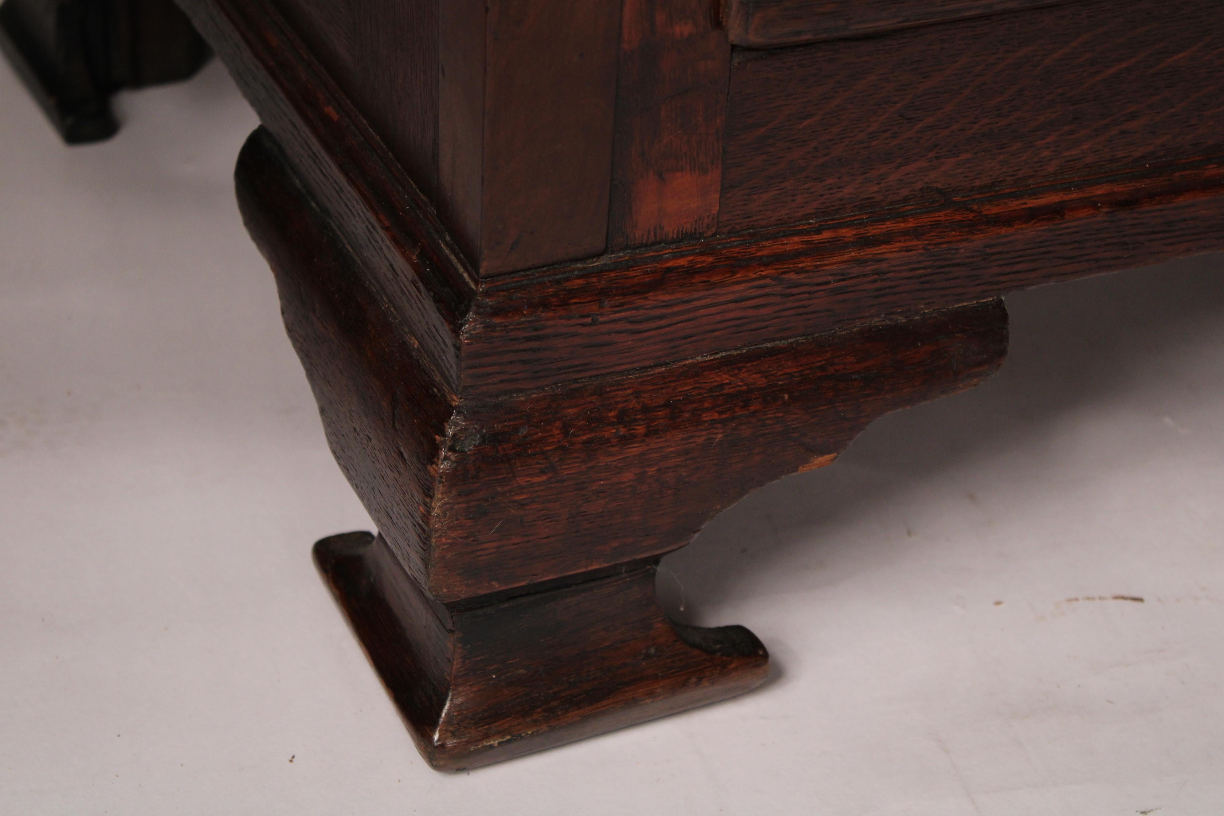 Antique George III Style Oak Mule Chest 5