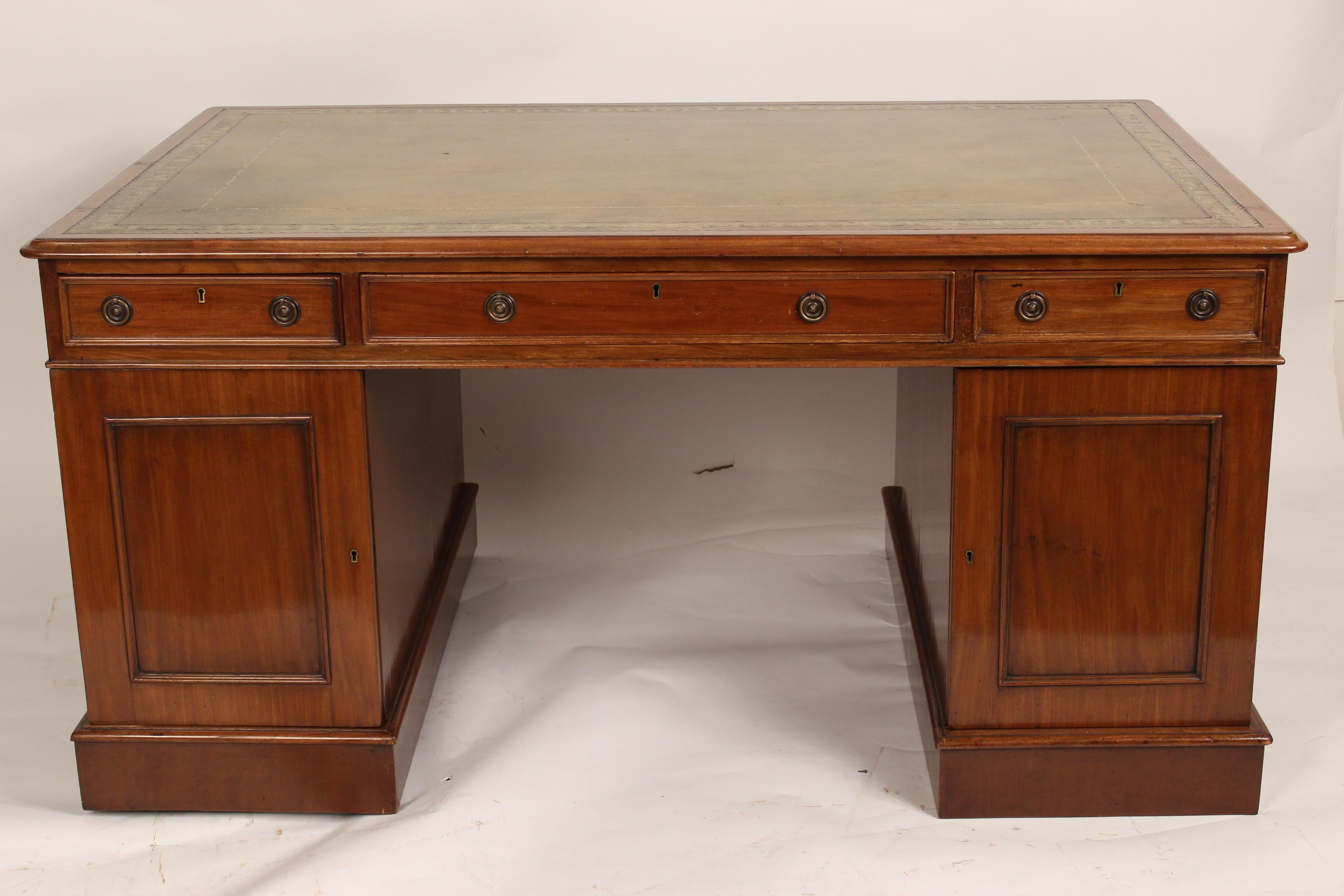 Late 19th Century Antique George III Style Partners Desk