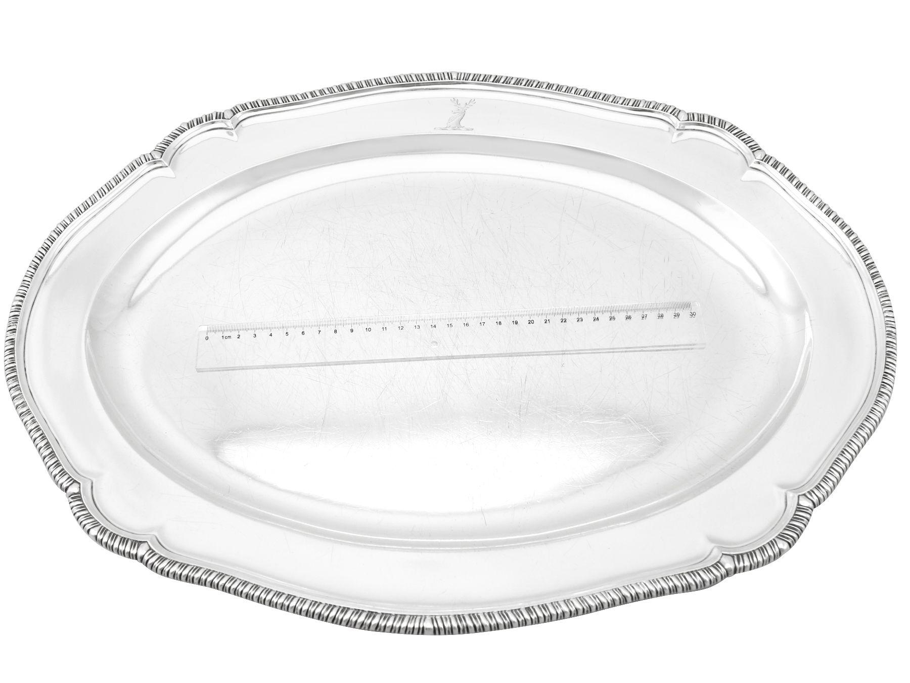 Antique George III York Sterling Silver Meat Platter For Sale 4