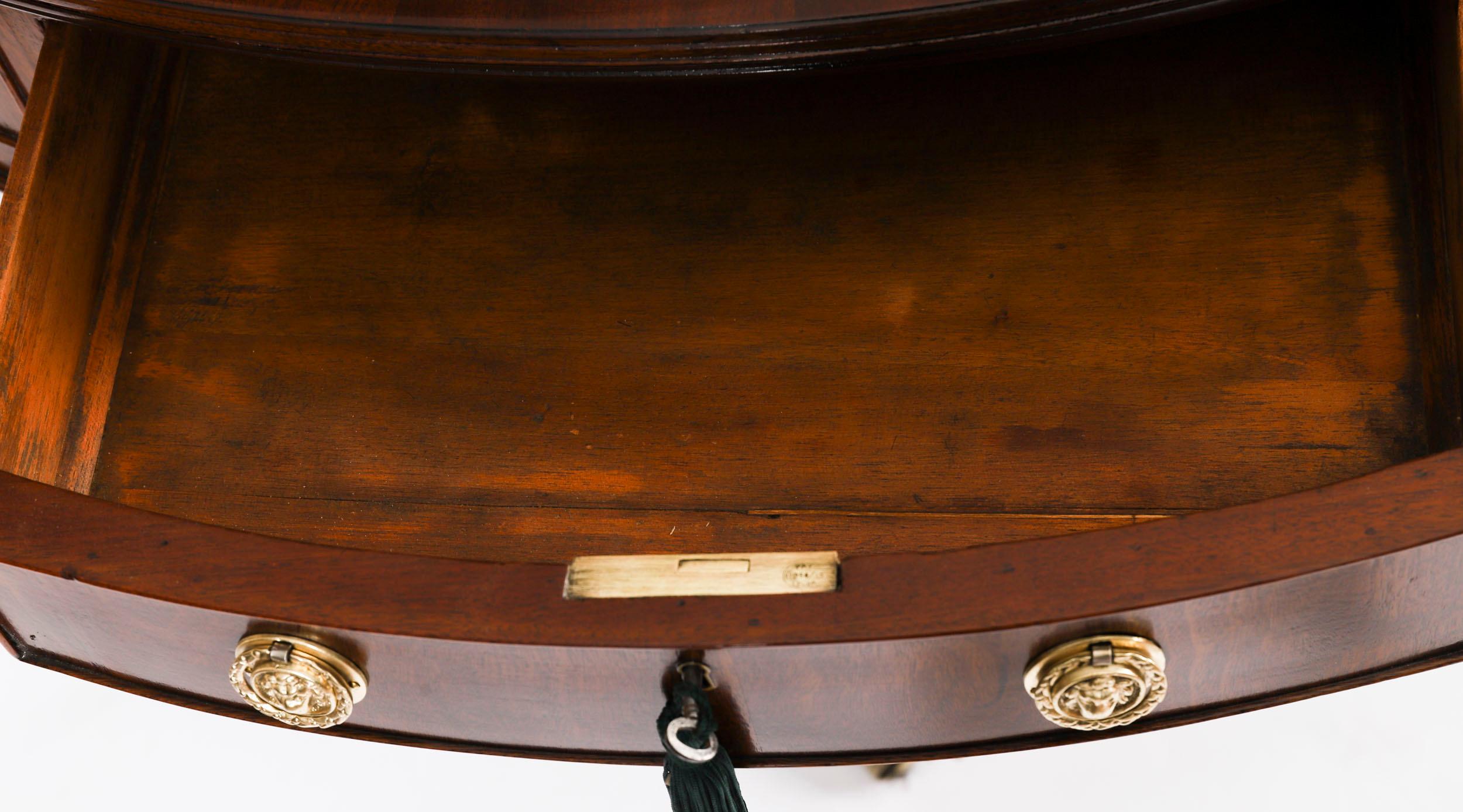 Antique George IV Flame Mahogany Library Drum Table 19th Century For Sale 11