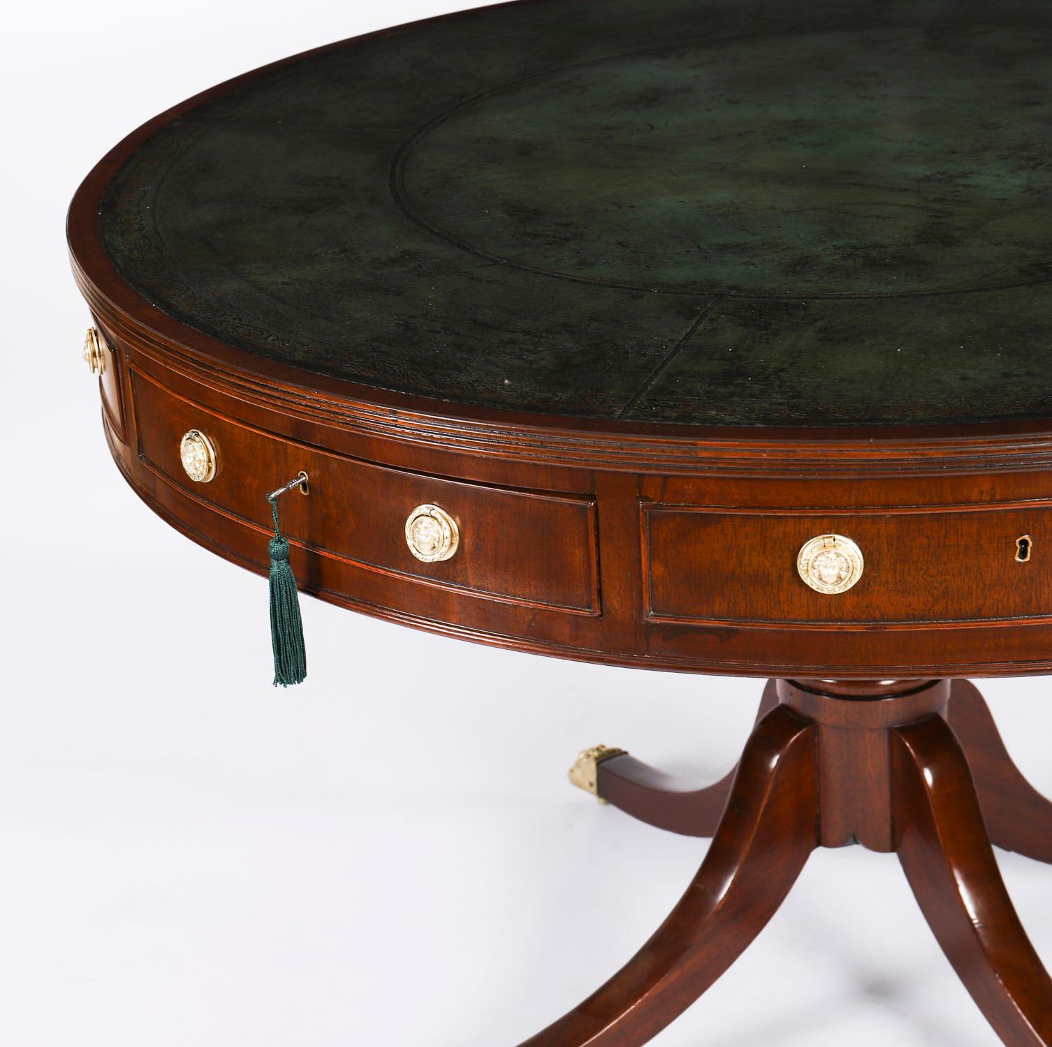 Antique George IV Flame Mahogany Library Drum Table 19th Century In Good Condition For Sale In London, GB