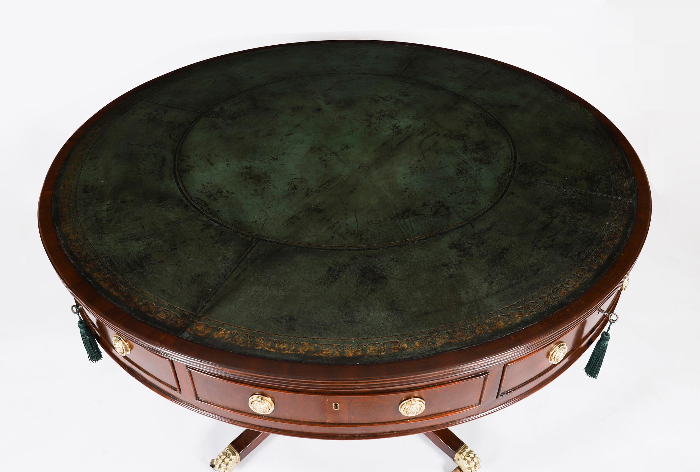 Antique George IV Flame Mahogany Library Drum Table 19th Century For Sale 2