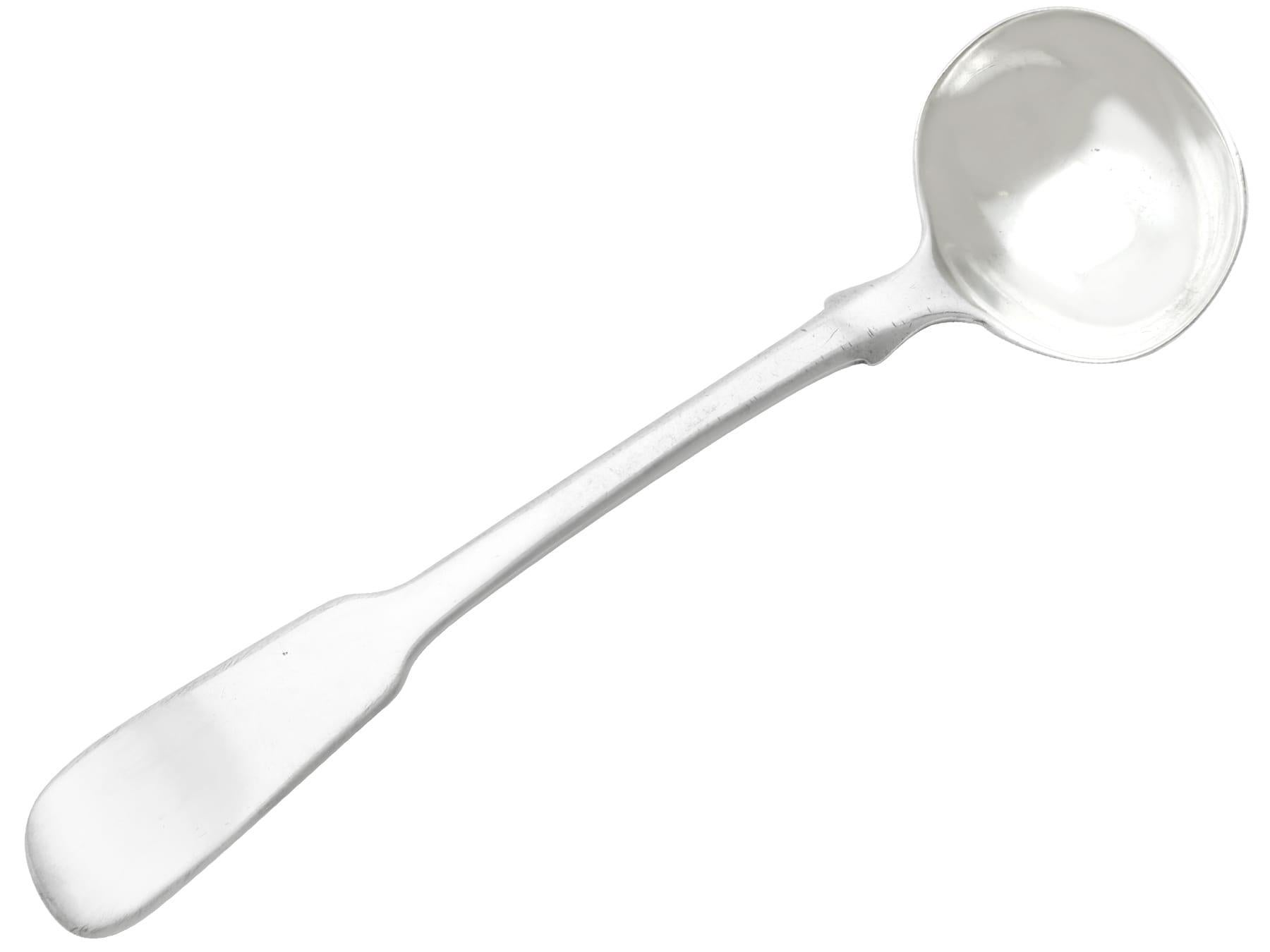 Antico vaso da senape in argento sterling di Giorgio IV (1827) in vendita 1