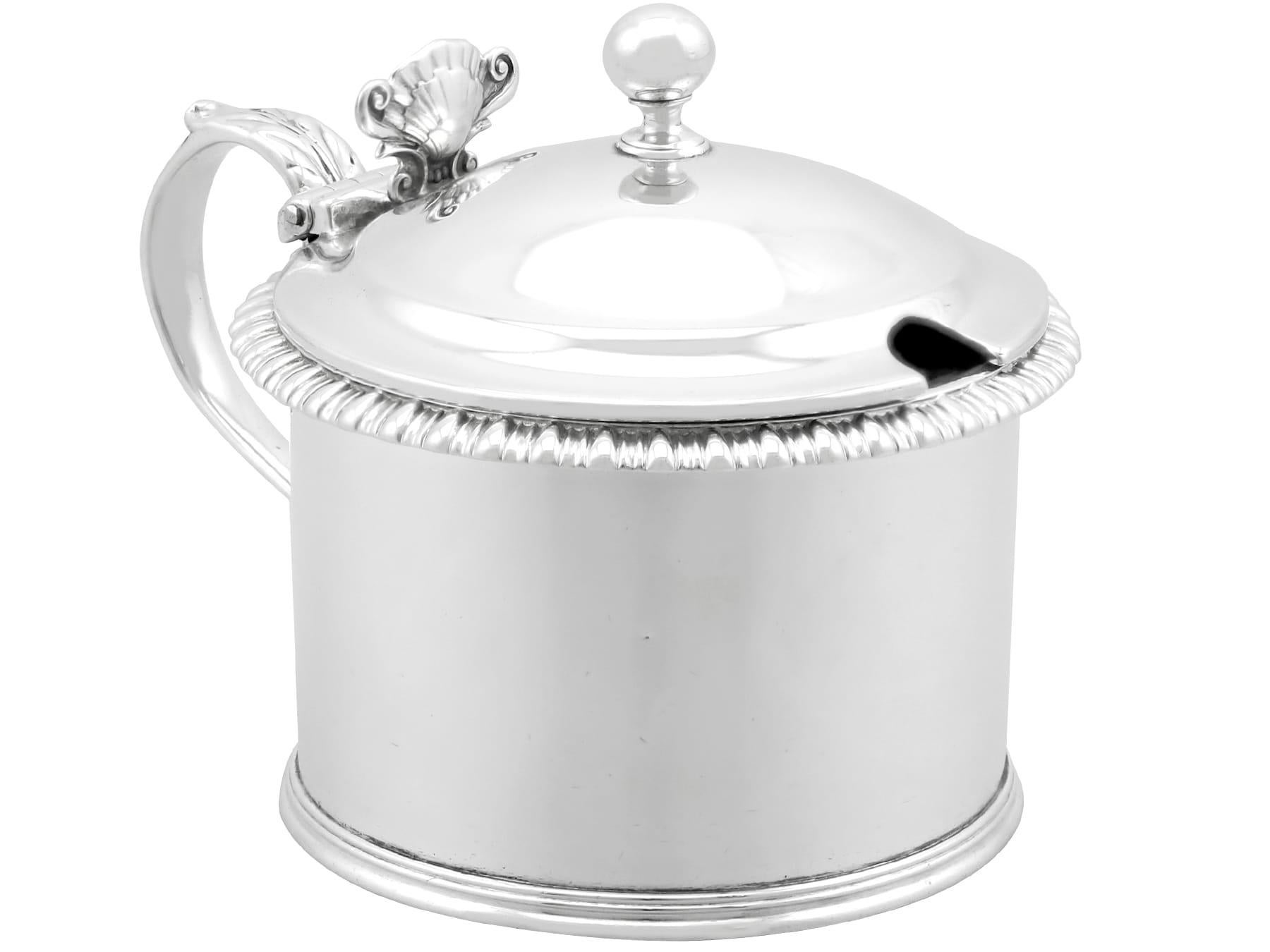 Inglese Antico vaso di senape in argento sterling di Giorgio IV in vendita