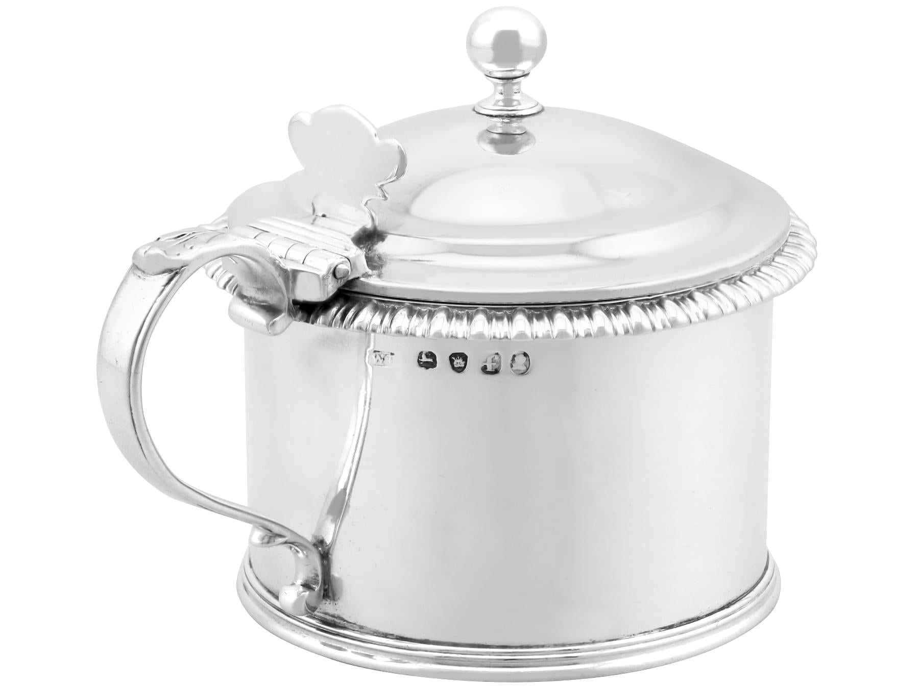 Inizio XIX secolo Antico vaso di senape in argento sterling di Giorgio IV in vendita
