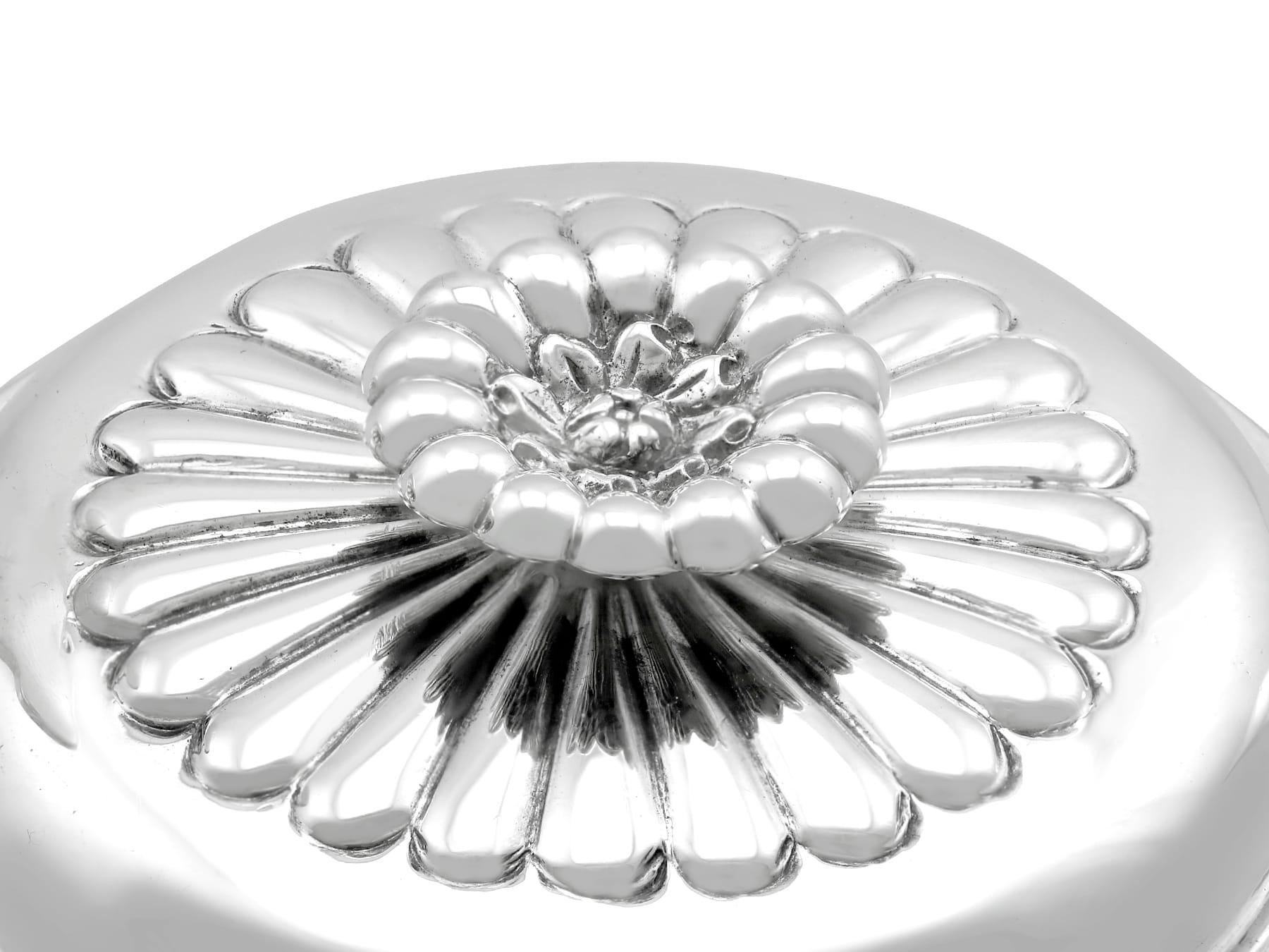 Antico vaso di senape in argento sterling di Giorgio IV in vendita 1