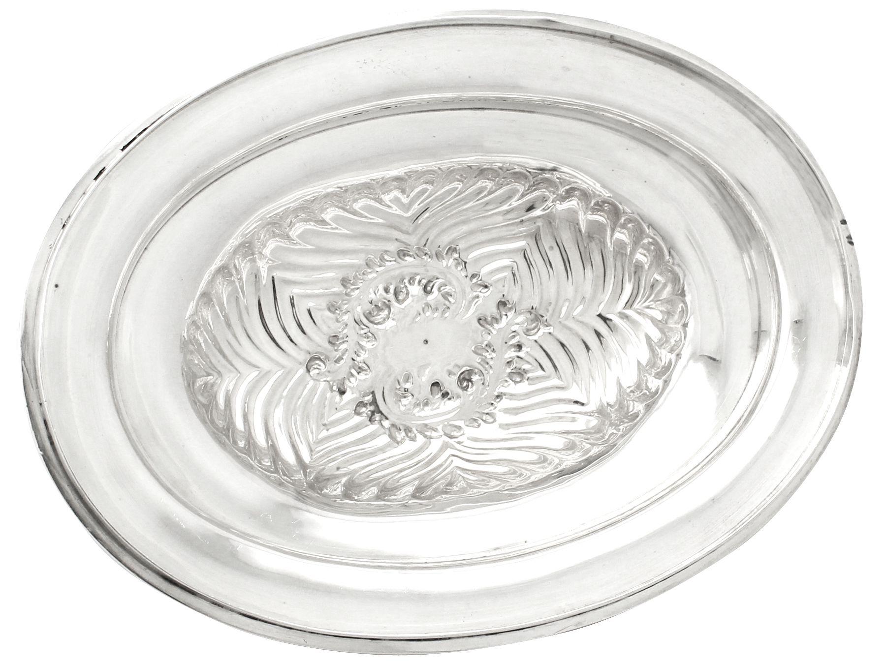 Soupière ou centre de table antique en argent Sterling en vente 9