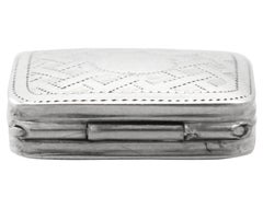 Antigua vinagrera de plata de ley de 1829