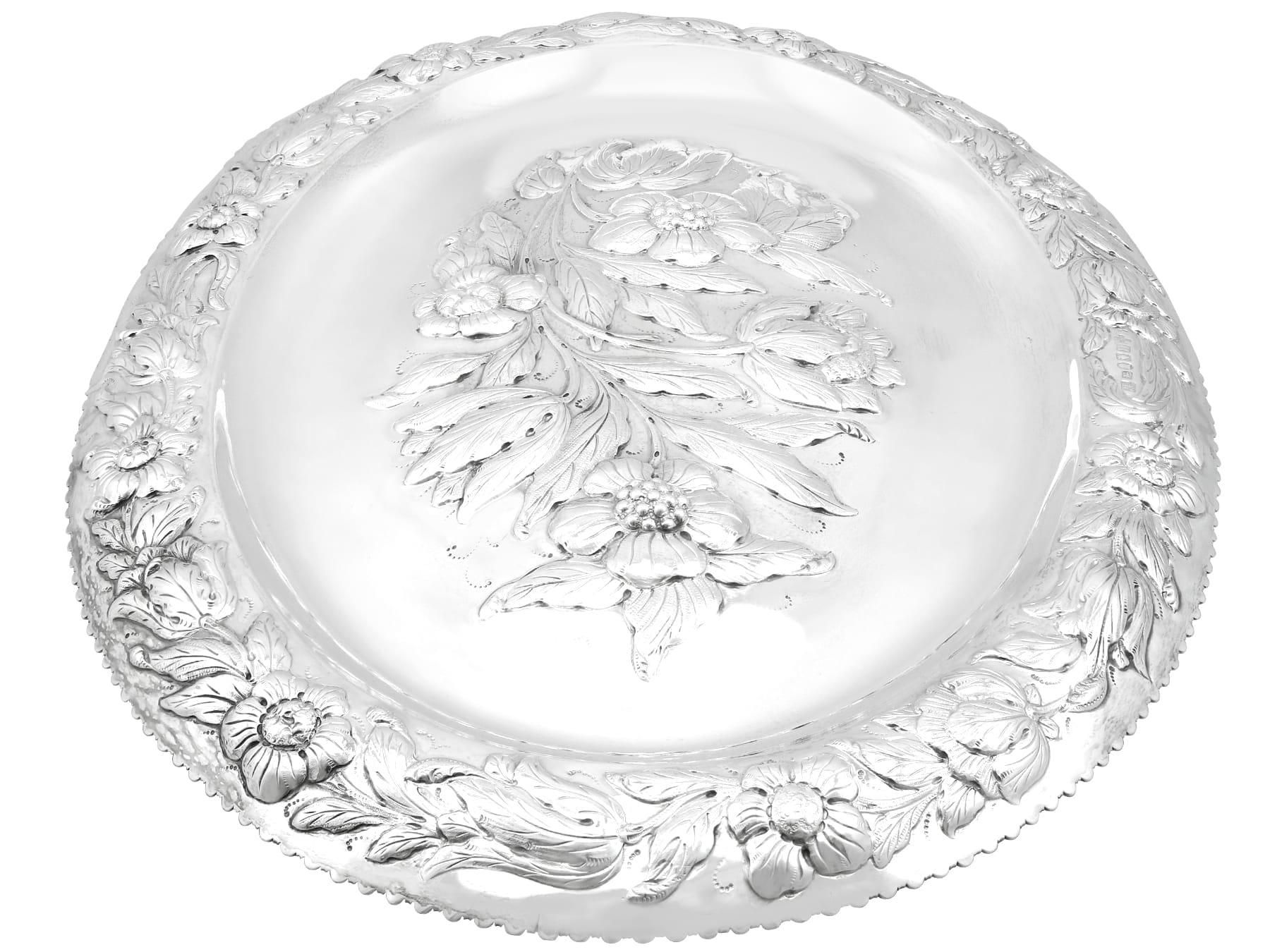 Early 19th Century Antique George IV York Sterling Silver Platter/Tray/Centrepiece For Sale