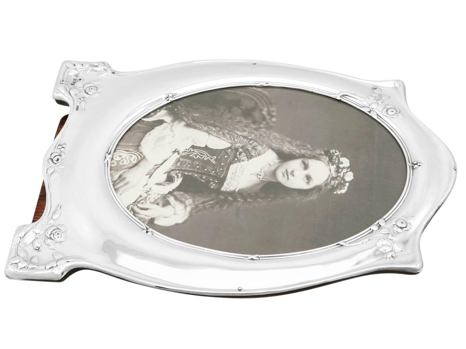 Early 20th Century Antique 1910 Sterling Silver Photograph Frame by W J Myatt & Co For Sale