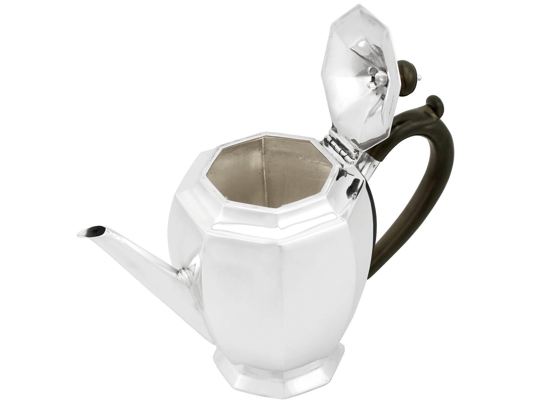 Mid-20th Century Antique George v 1930s Sterling Silver Teapot by Roberts & Belk Ltd For Sale